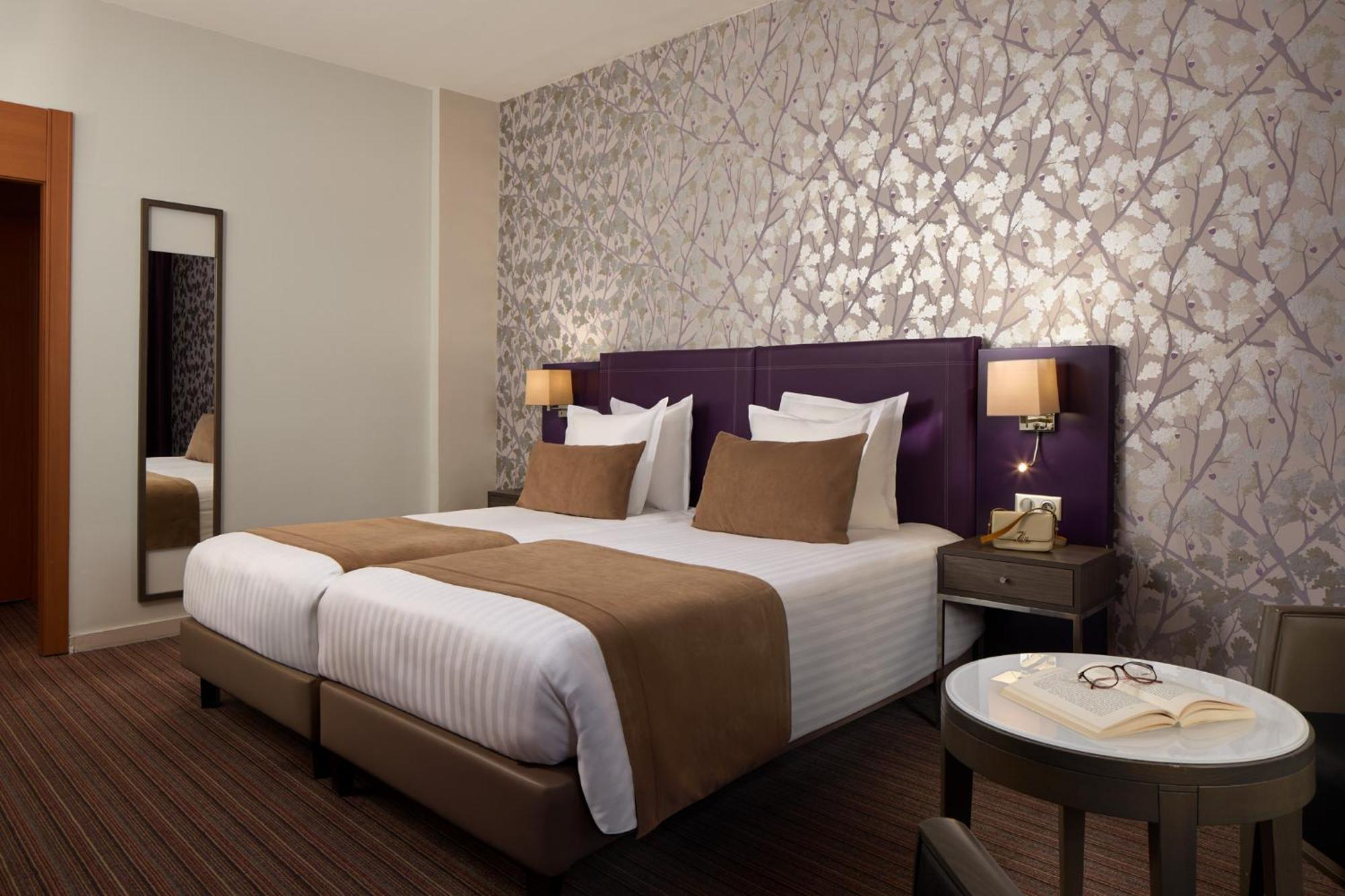Hotel Timhotel Opéra Blanche Fontaine 4*