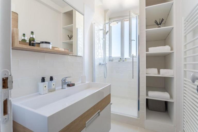 Guestready - Designer - Eiffel Tower View! Apartment
