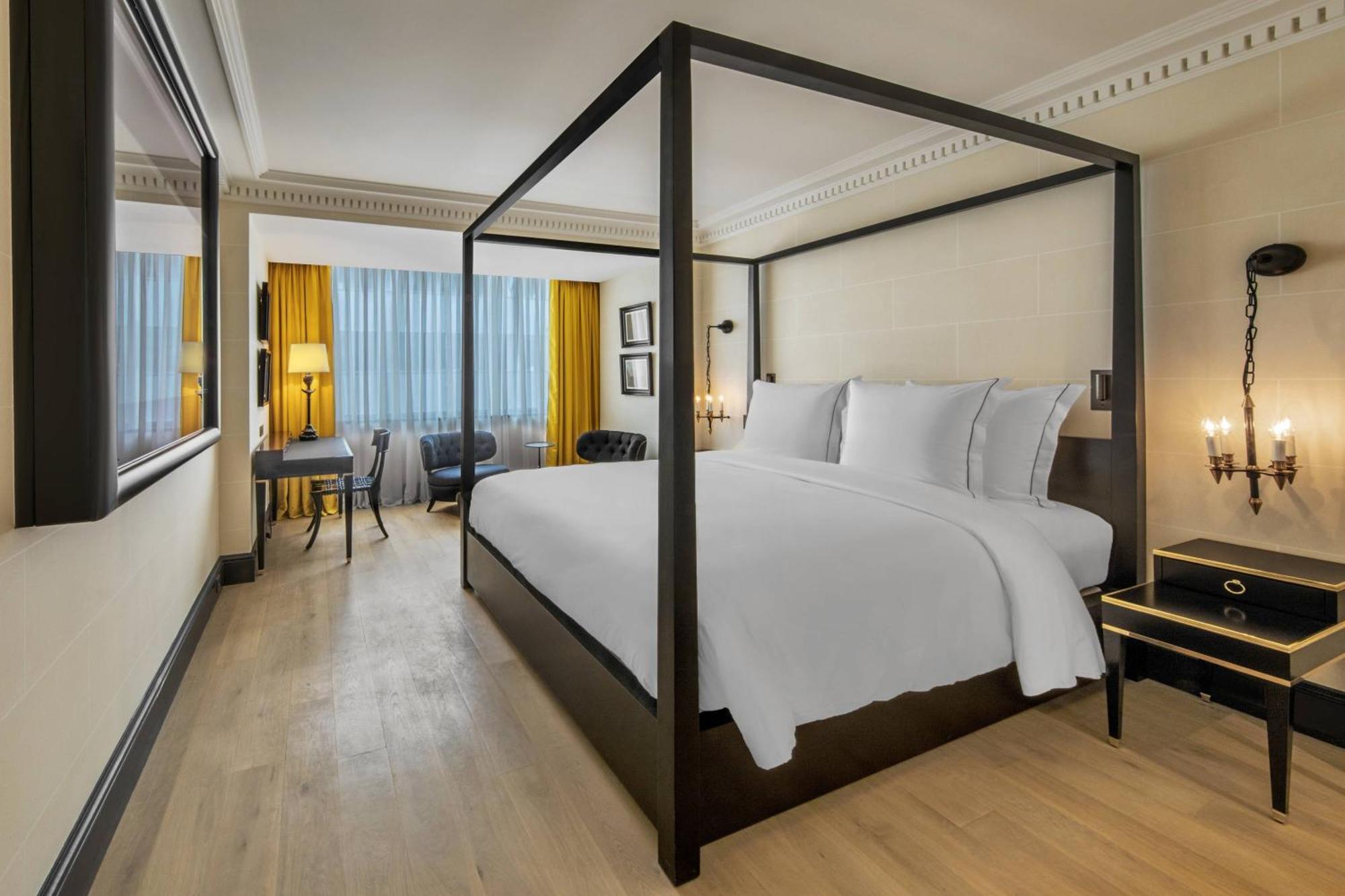 De Berri Champs-elysees, A Luxury Collection 5* Paris