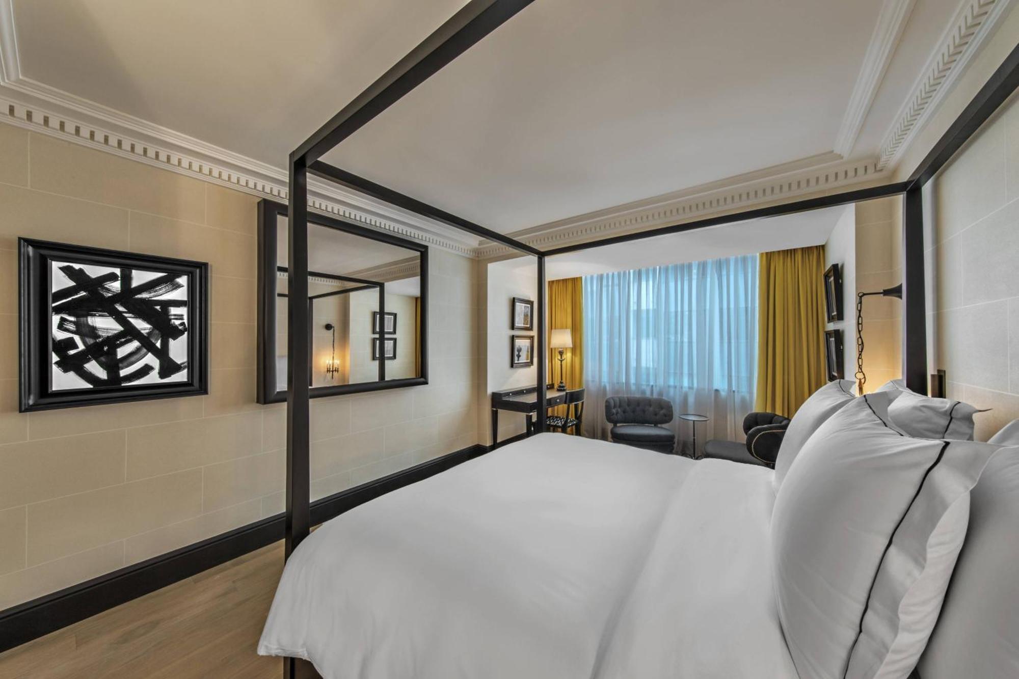 De Berri Champs-elysees, A Luxury Collection