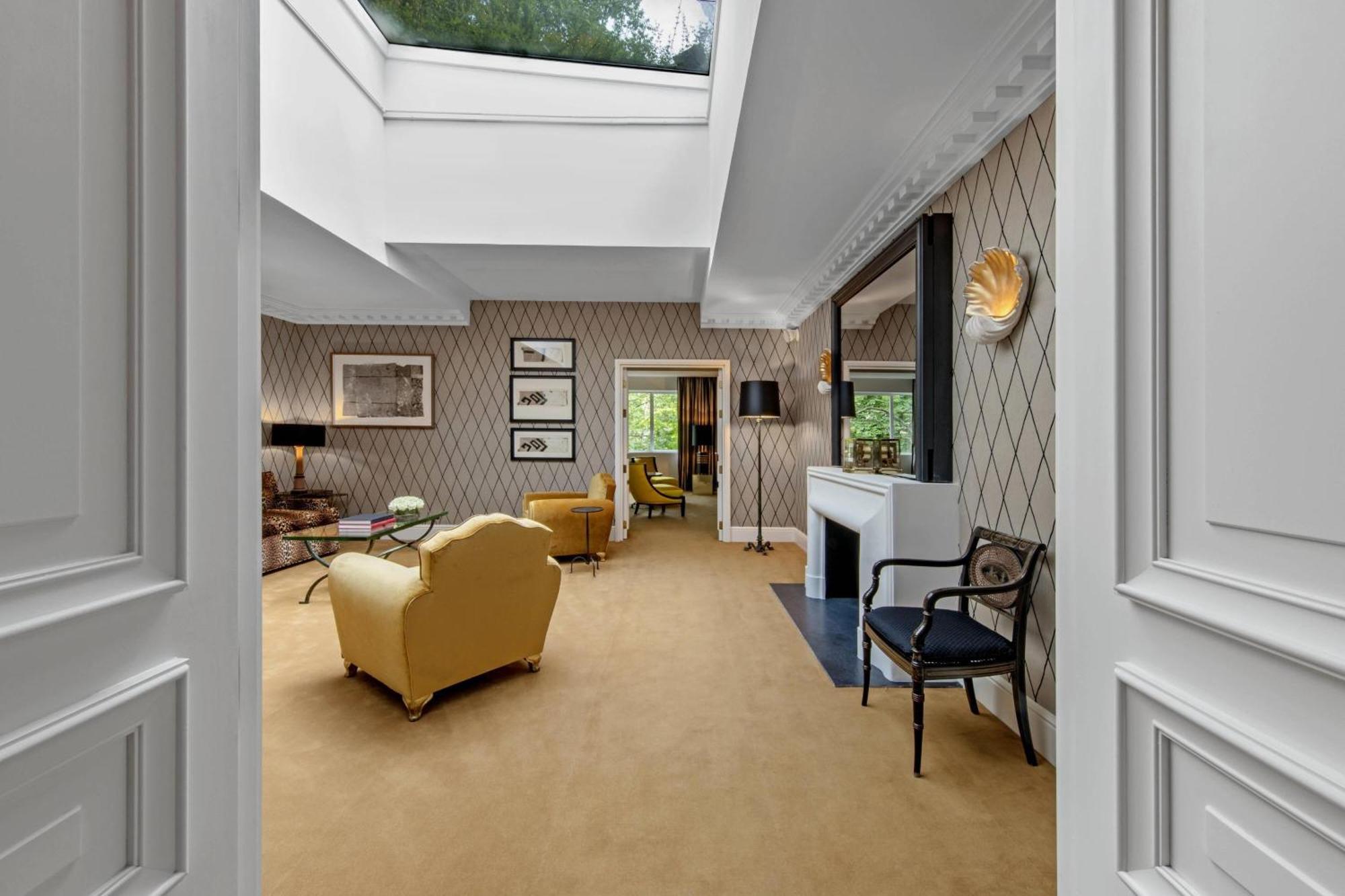 Hotel De Berri Champs-elysees, A Luxury Collection