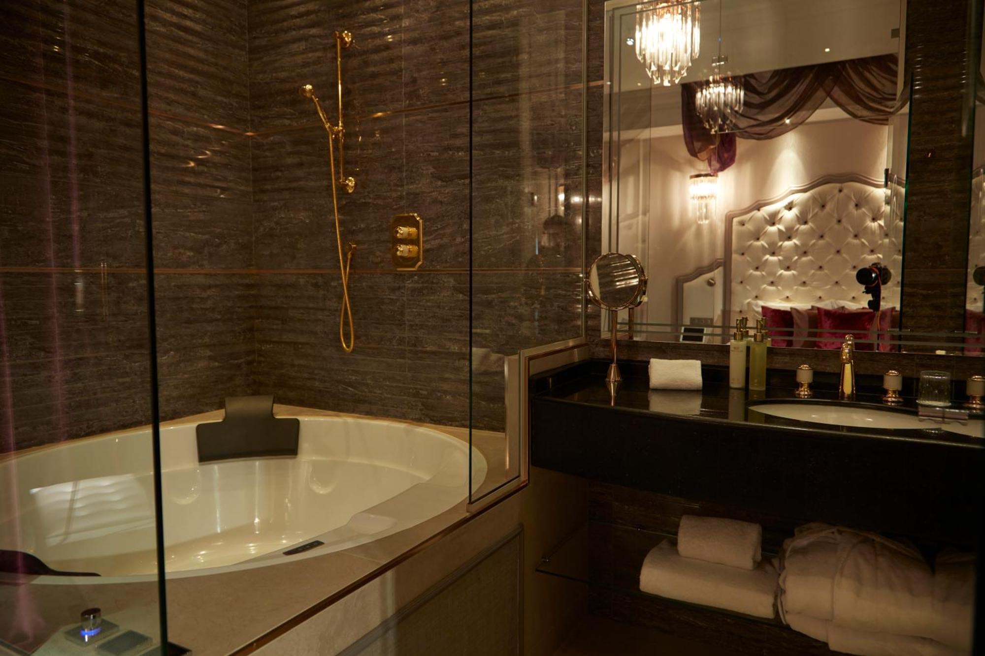 J'adore & (adults Only) Hotel 5*
