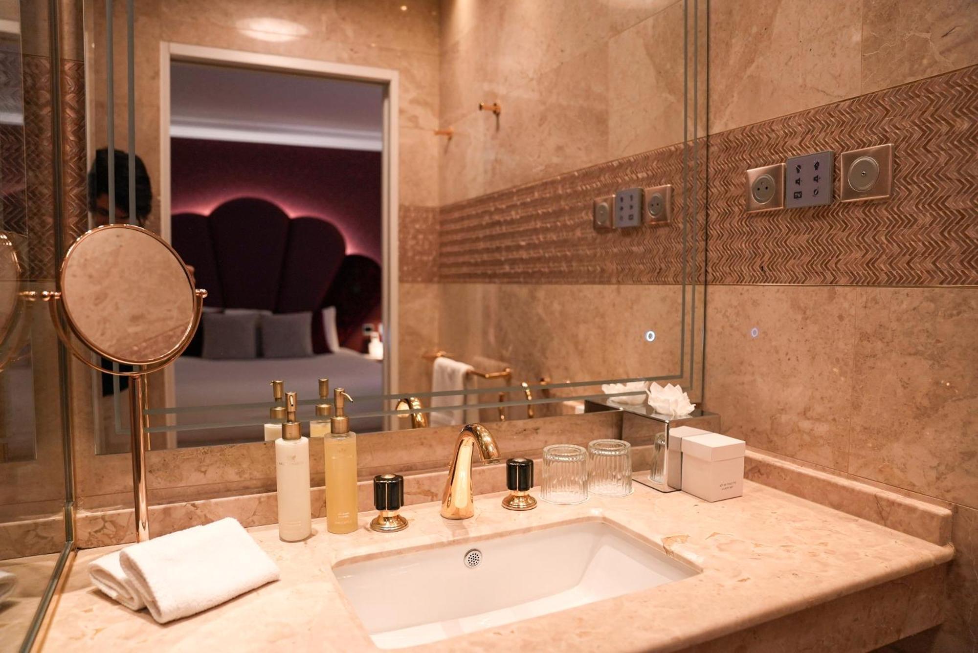 J'adore & (adults Only) Hotel