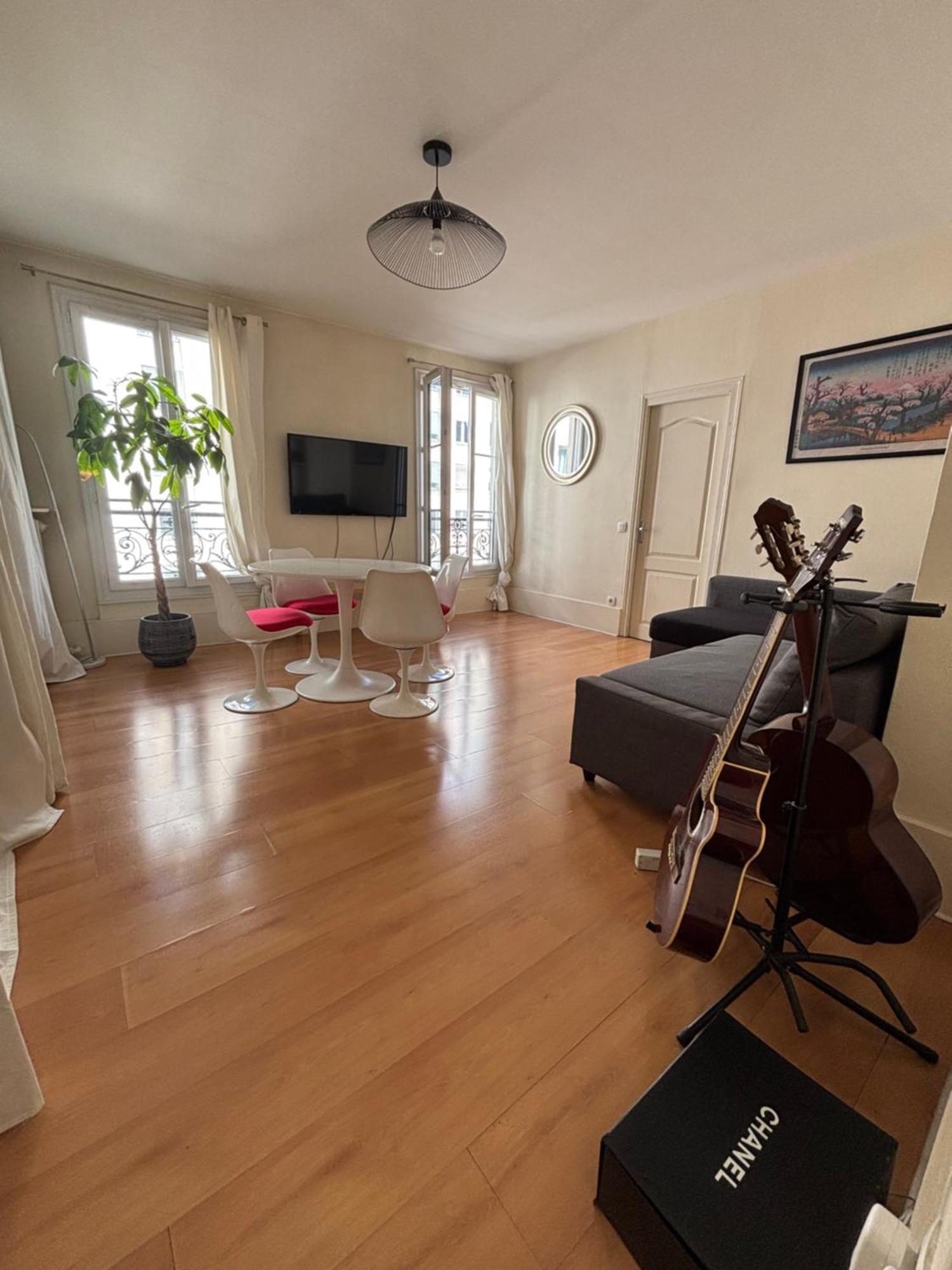 Amazing 1 Bedroom, 30sec From Arc De Triomphe Paris