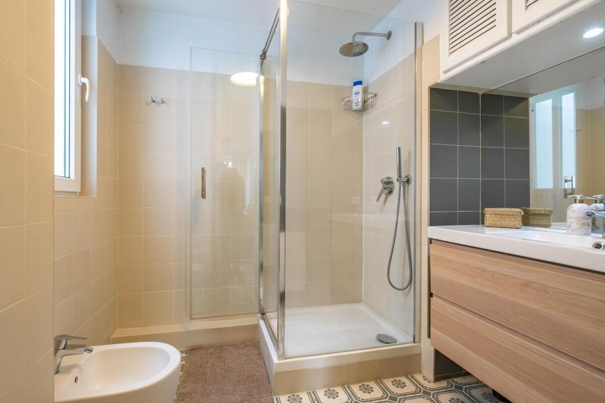 Haussmannien Etoile Apartment Paris