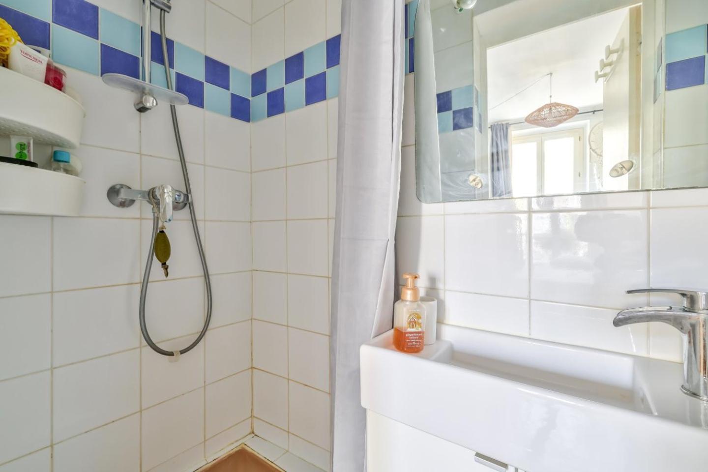 Lovely 1br Flat Near Voltaire Metro Station Paris