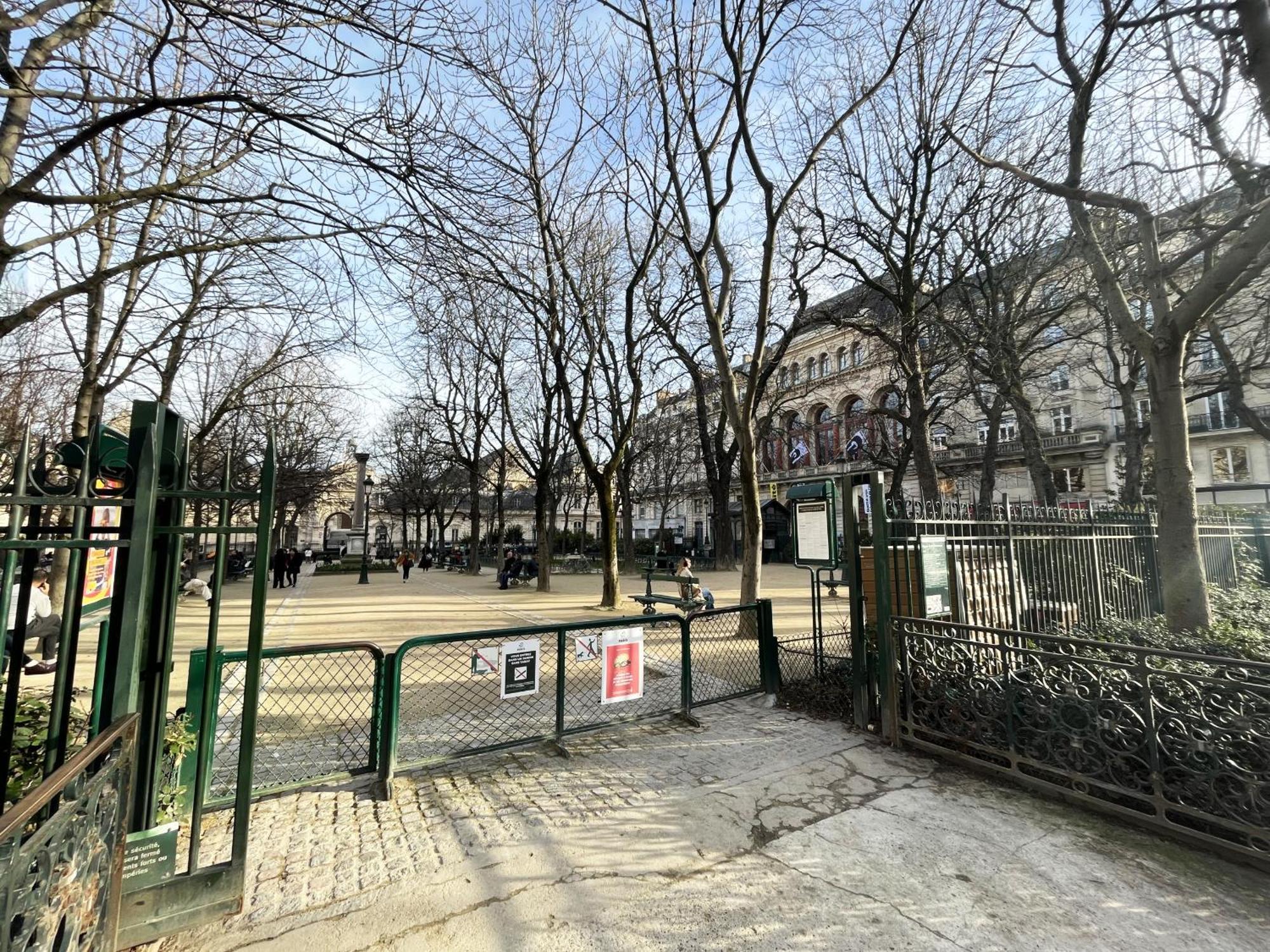Urban Flat 31 - Lovely Triplex In * Paris