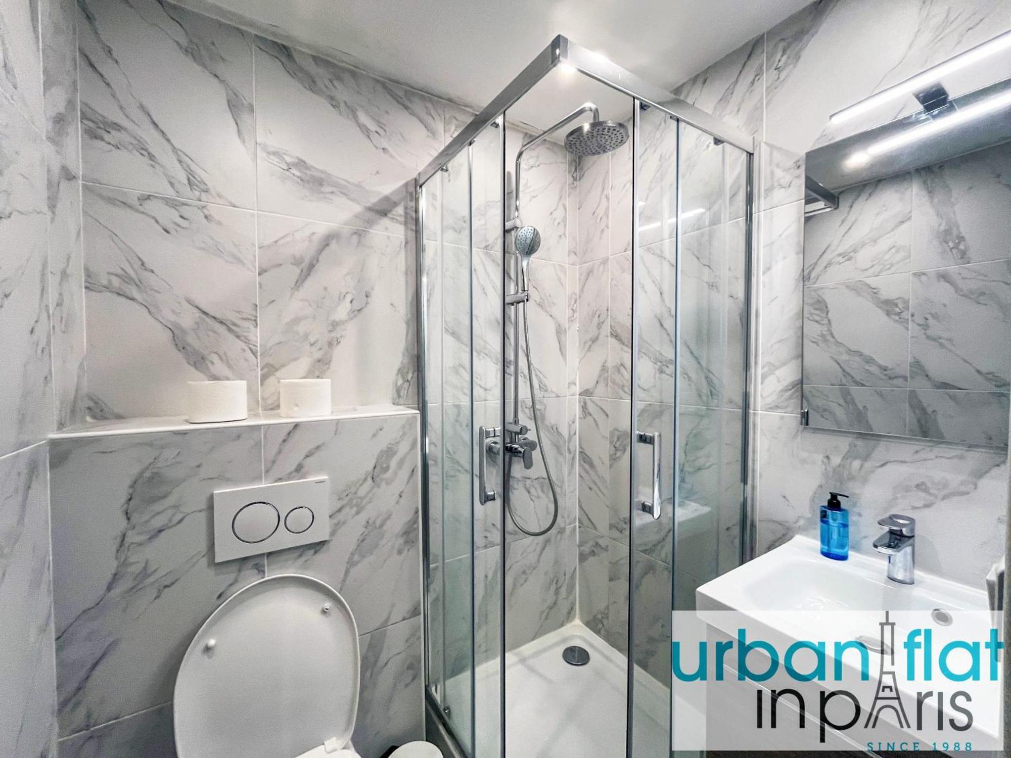 Urban Flat 31 - Lovely Triplex In * Paris