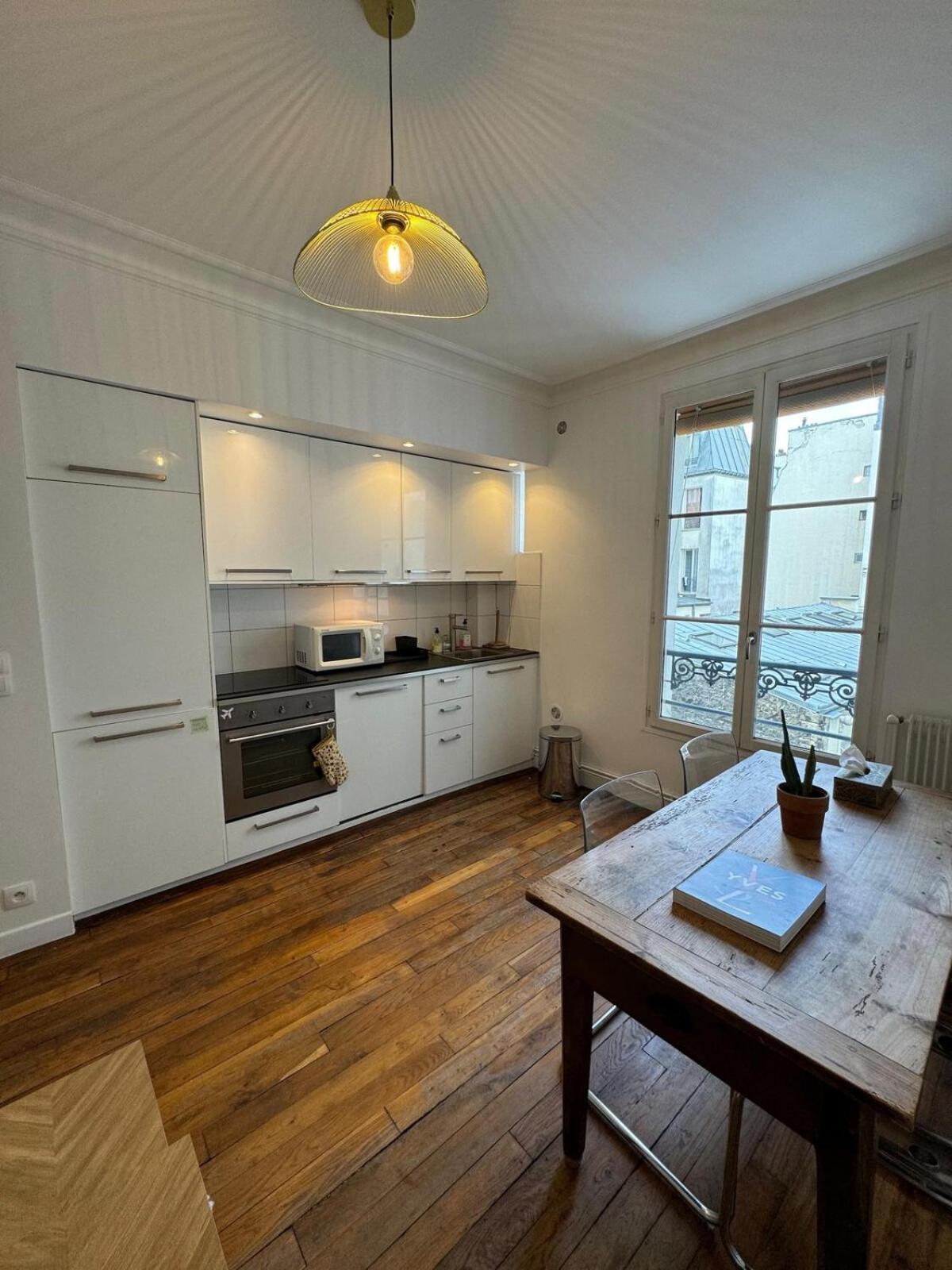 Situe En Plein Coeur De Apartment