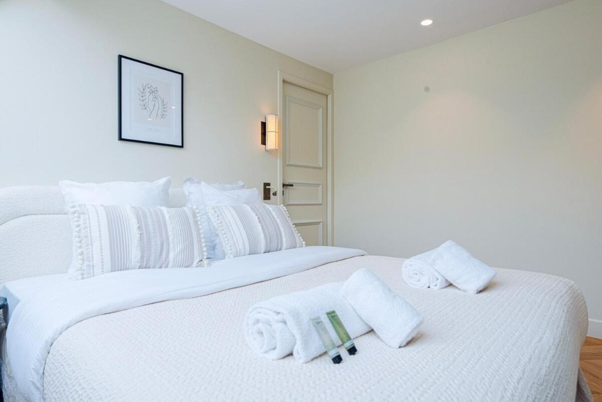 Stylish Triplex With Amazing Terrace Near Louvre Apartment *