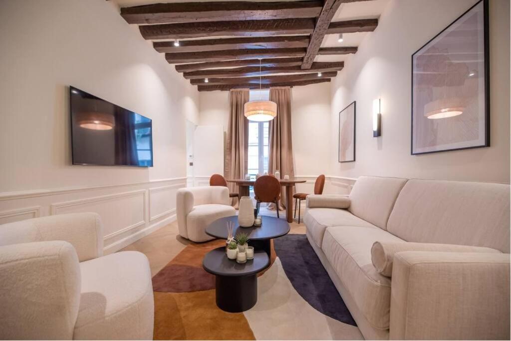 Apartment Luxury One Bedroom Flat Near Le Louvre I