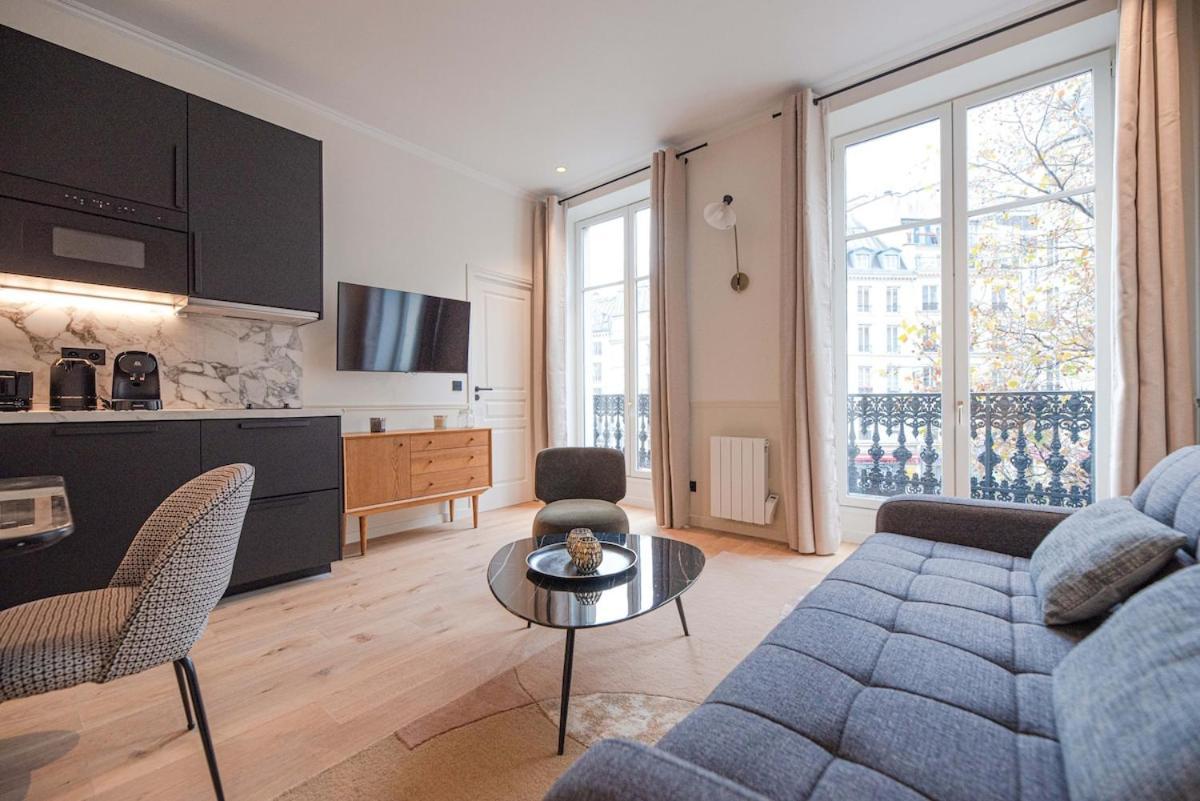 De Luxe Dans Le Centre De 2-4p Apartamento