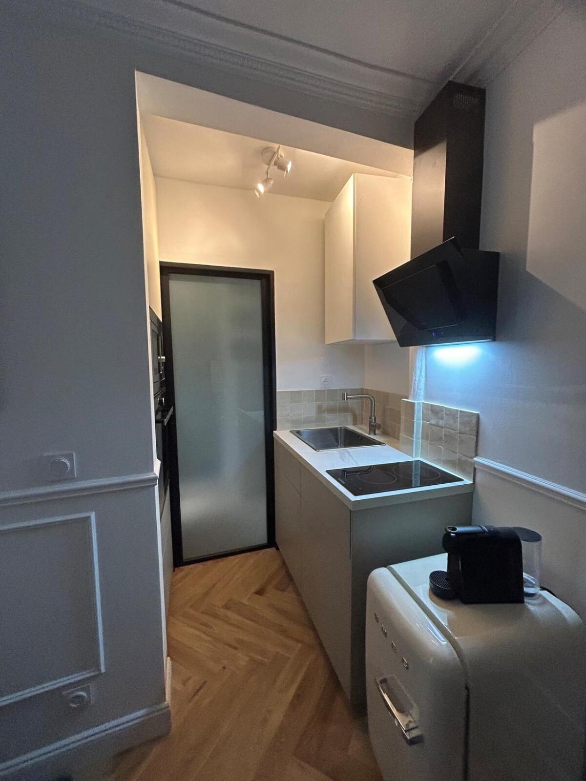 Flat In Heart Of Apartment *