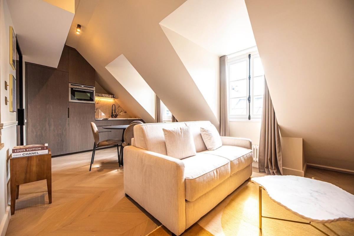 Apartment Enjoy Parisian Life In An Elegant Flat - Le Marais *