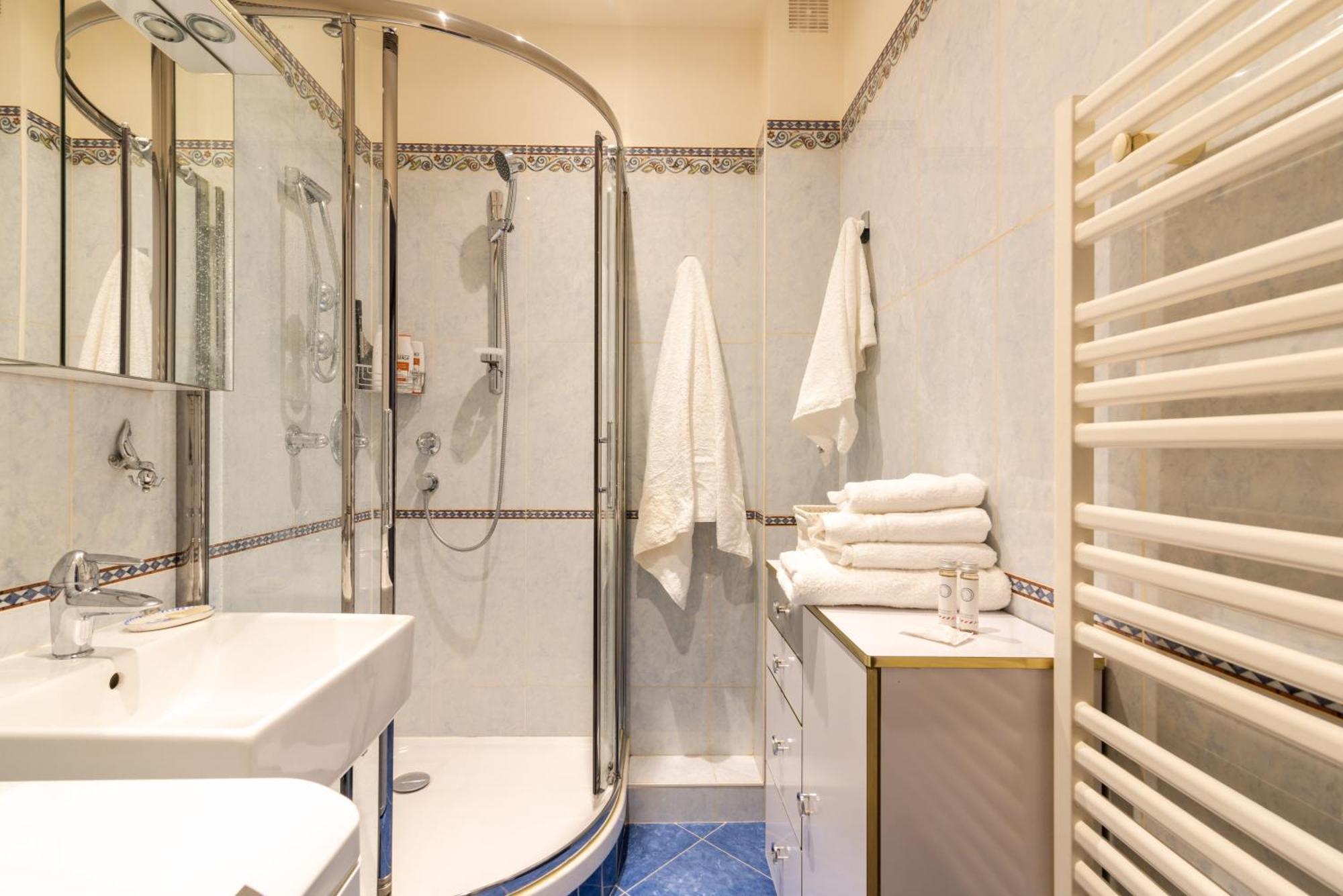 Apartment Bonvin - Kp - Parisian For 2p - View Tour Eiffel