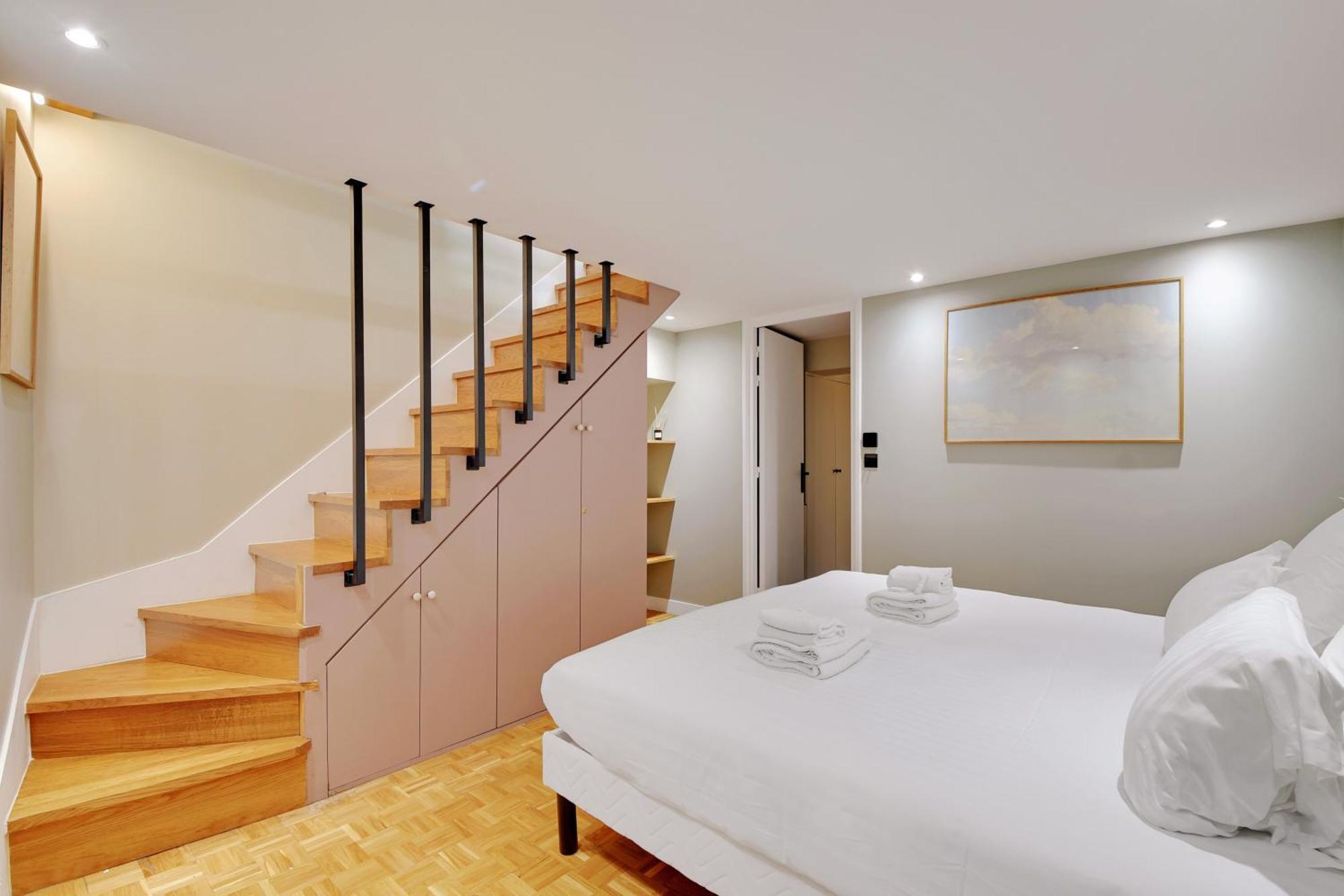 Pick A Flat's In Monmartre - Rue Etex