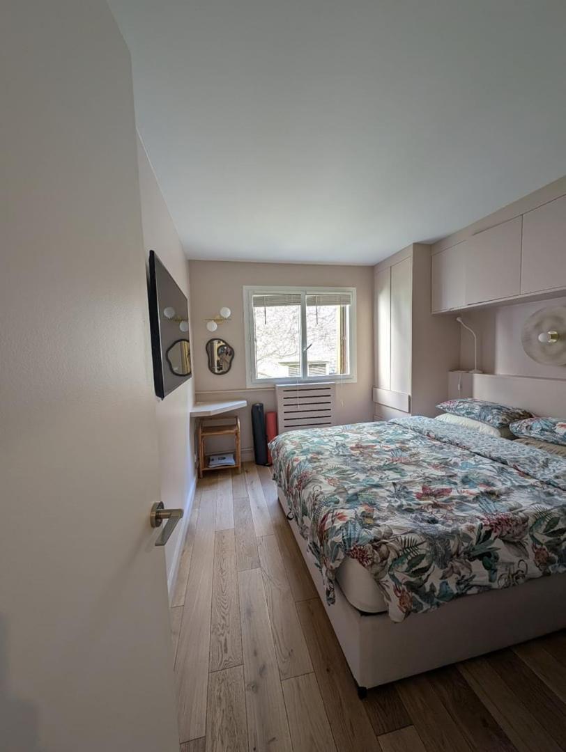 Apartment Hidden Gem In The Heart Of Paris' 11th District *