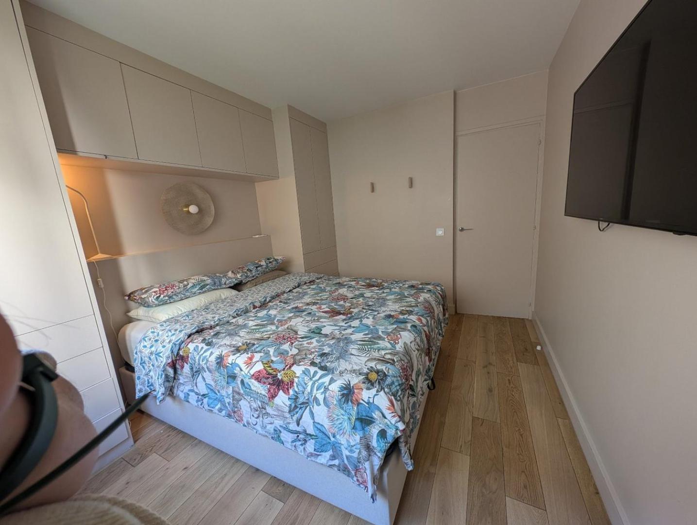 Apartment Hidden Gem In The Heart Of Paris' 11th District *