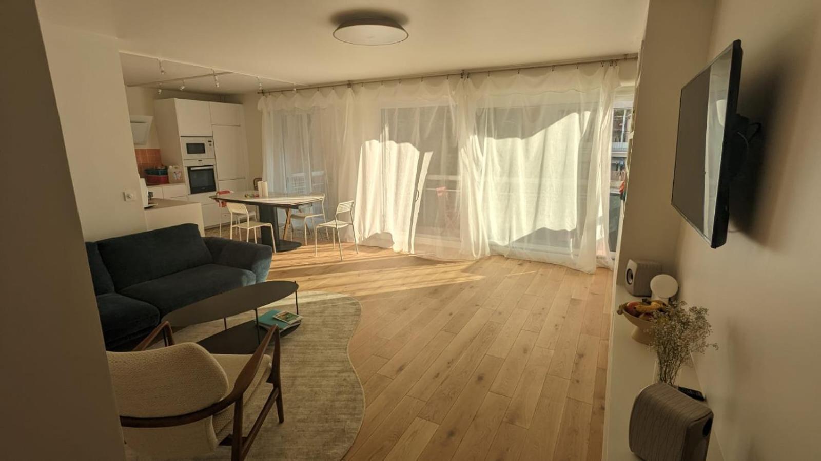 Apartment Hidden Gem In The Heart Of Paris' 11th District *