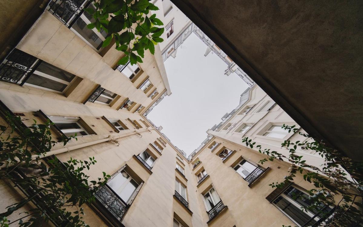Large And Calm 2br With Ac & Patio Apartment