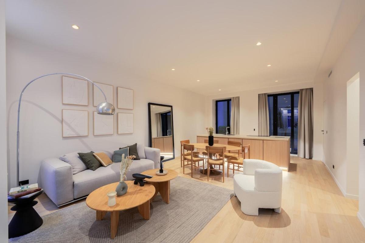 Large And Calm 2br With Ac & Patio Apartment *