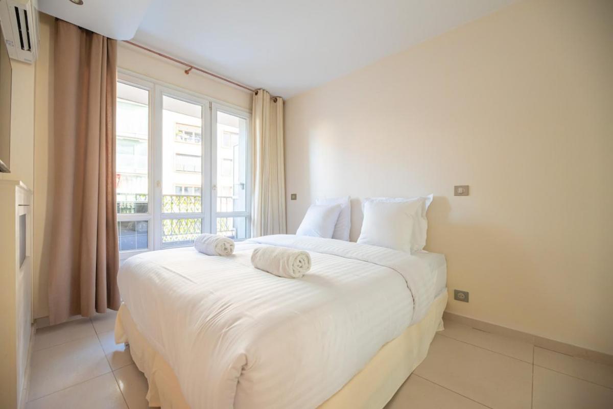 Spacious 3br Canal Saint Martin Apartment *