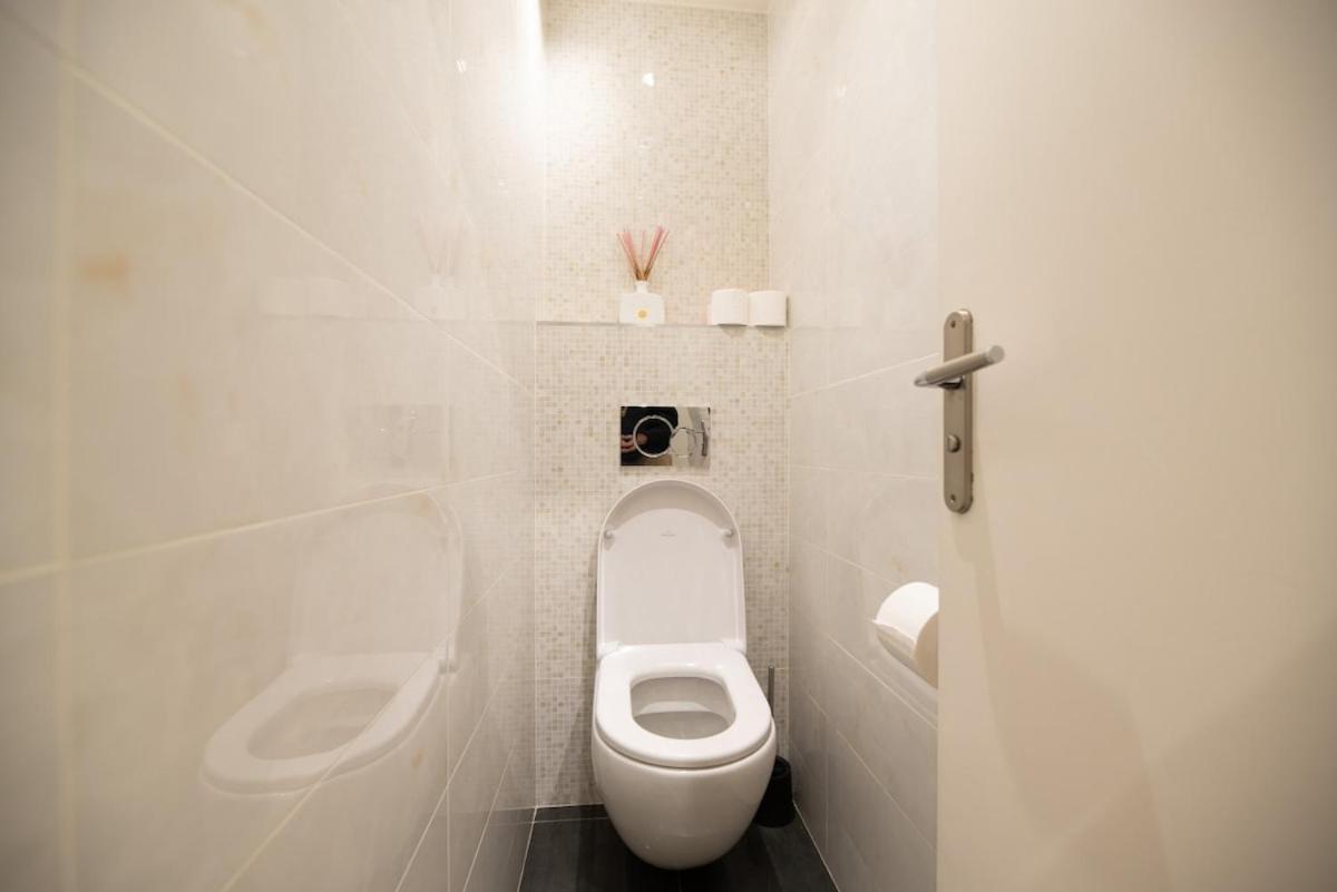 Spacious 3br Canal Saint Martin Paris