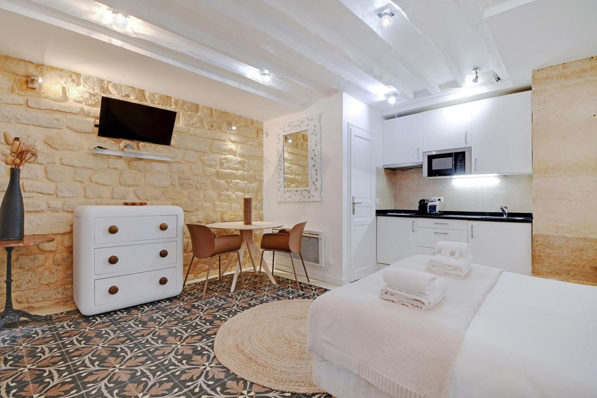 Pick A Flat's In Bastille - Rue Amelot Apartment