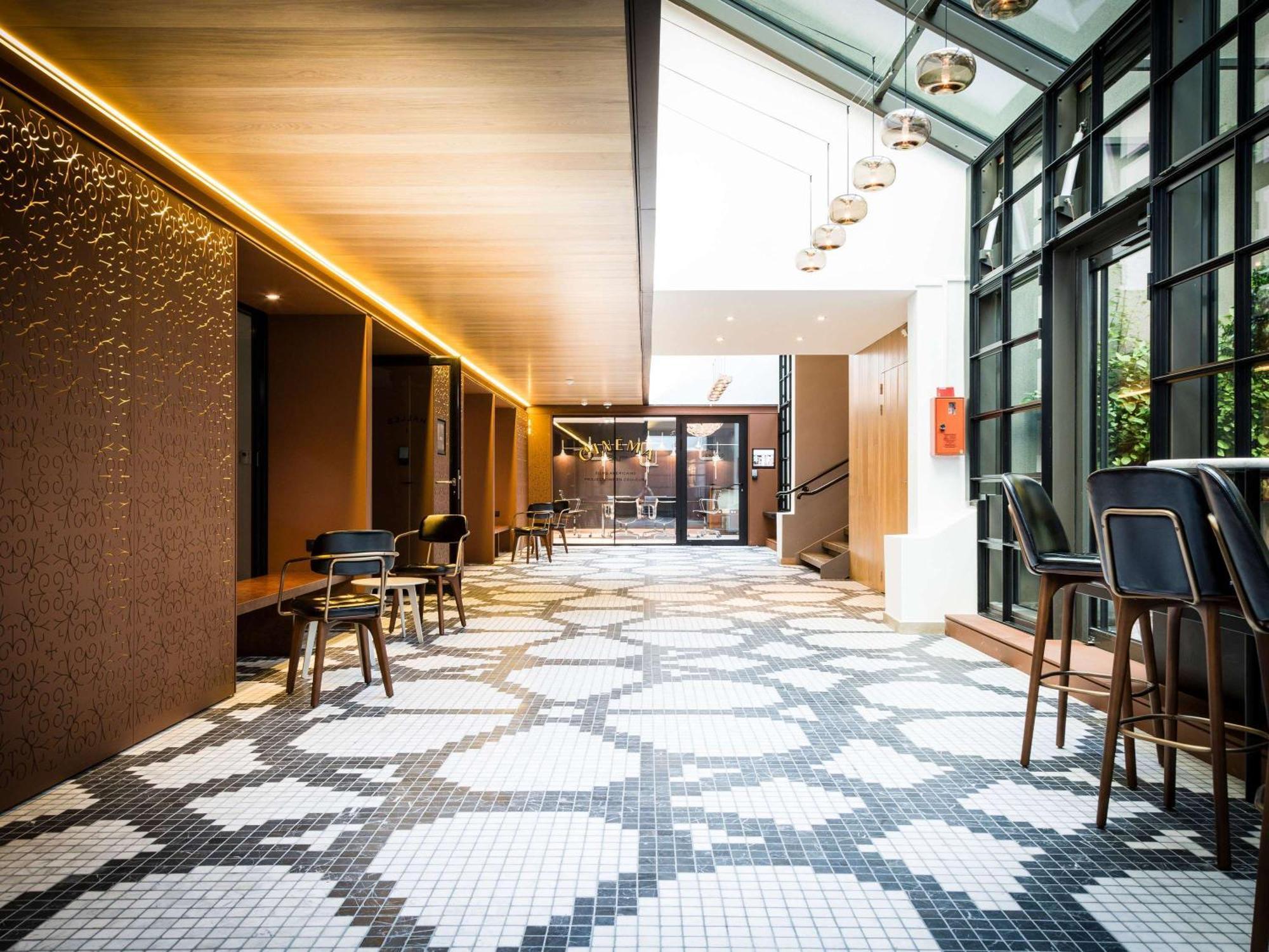 Hotel Novotel Les Halles 4*