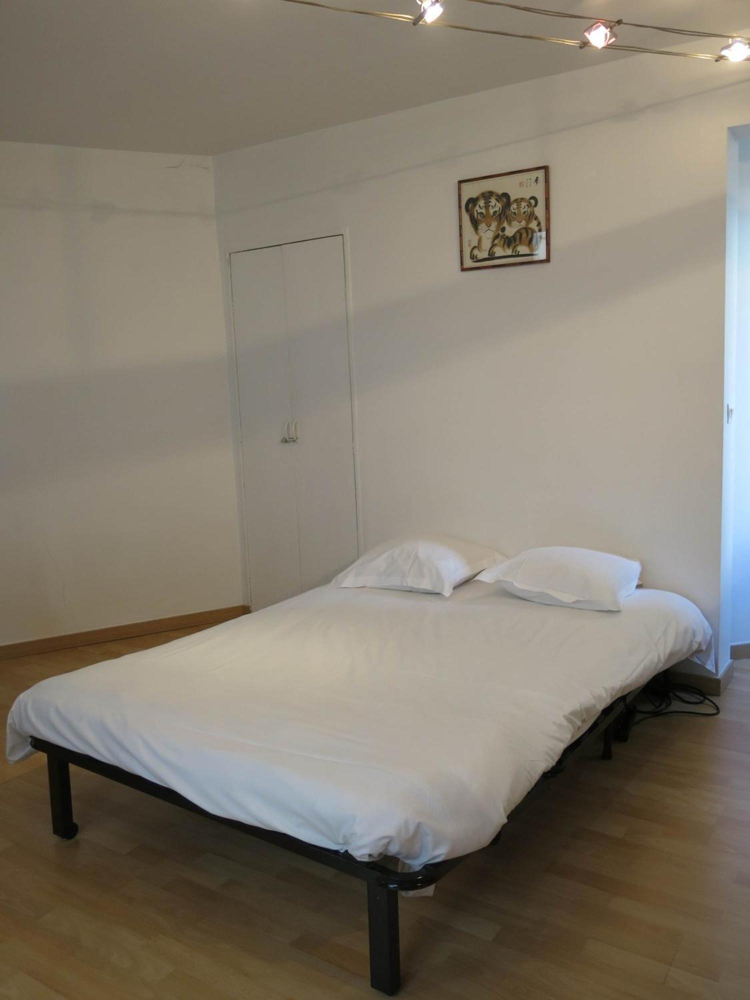 Faubourg Montmartre Citycosy * Paris