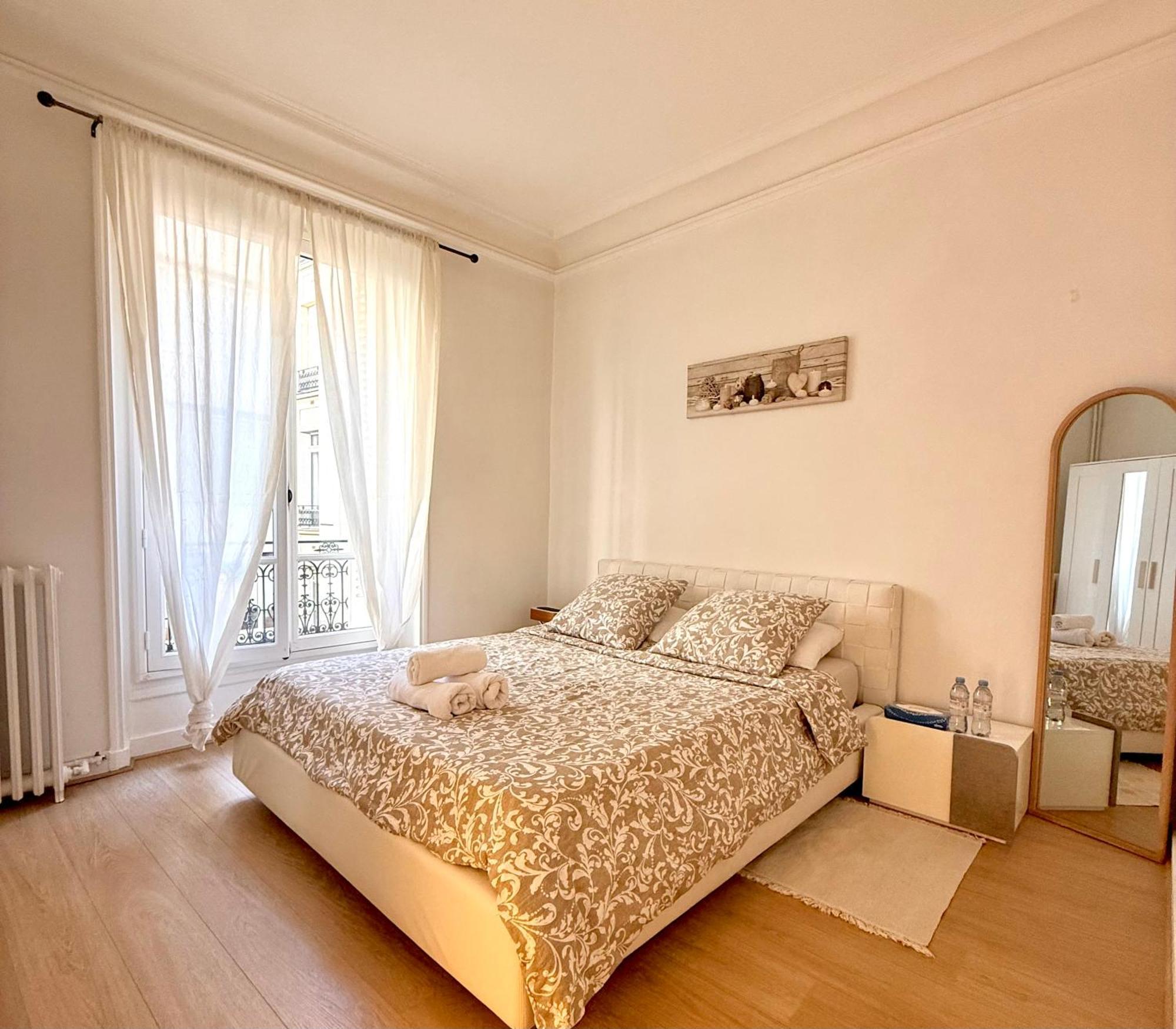 Appartement Champs Elysees 5