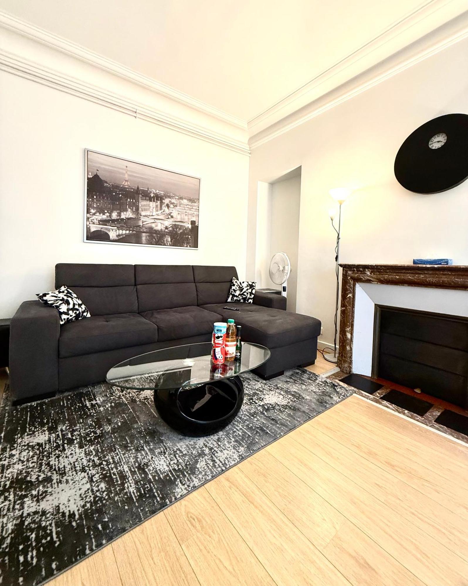 Appartement Champs Elysees 5 *