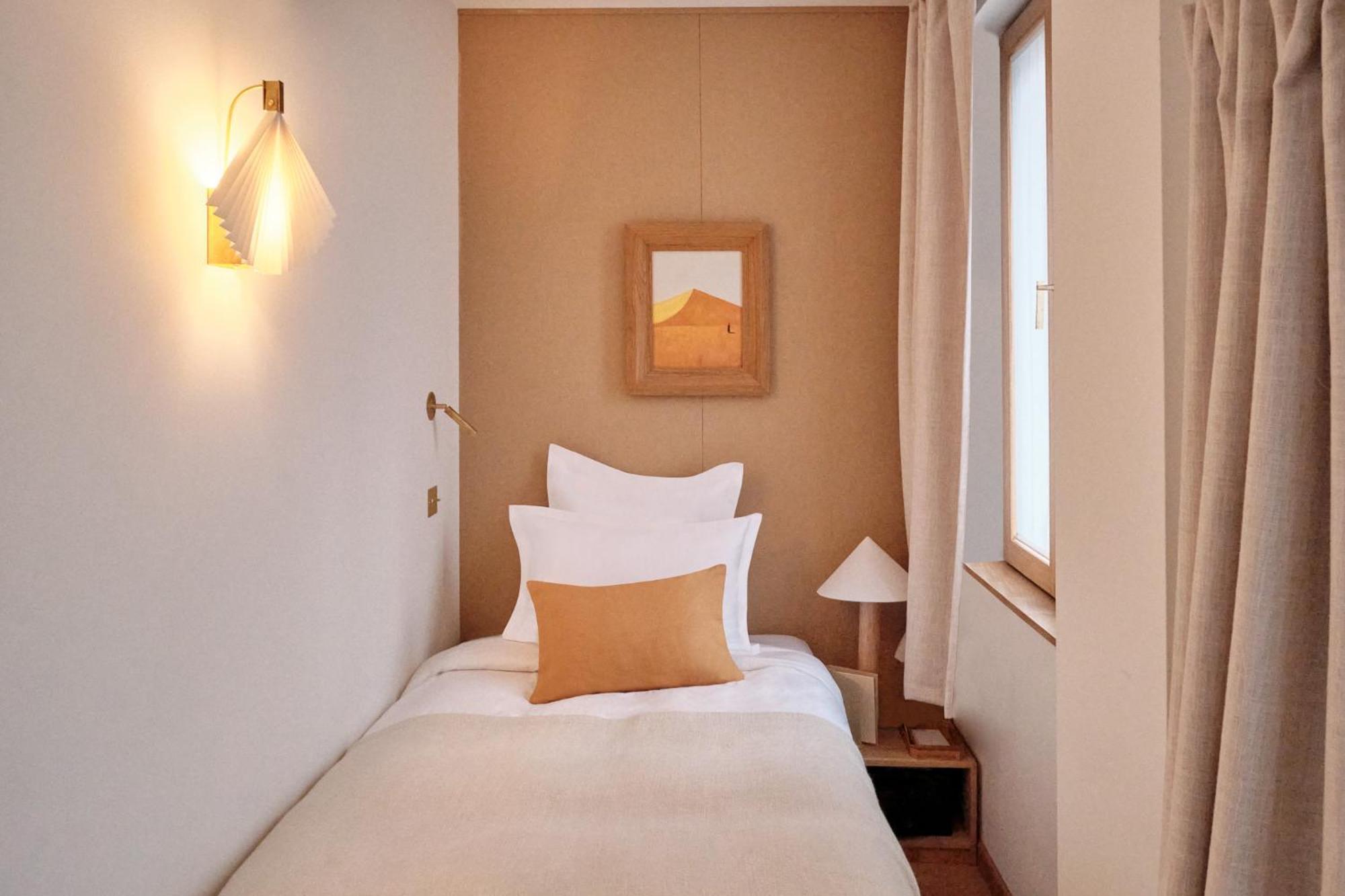 Elysee Montmartre 4*