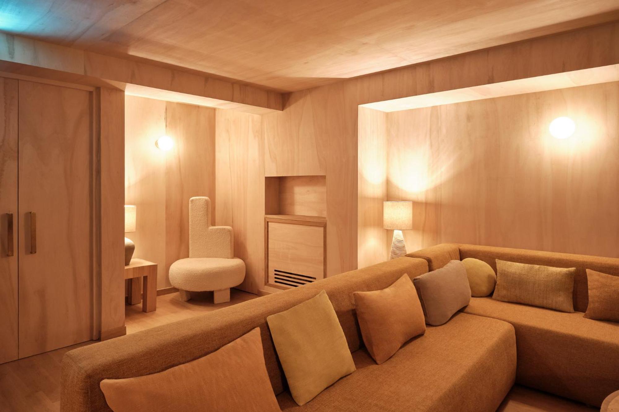 Hotel Elysee Montmartre 4*