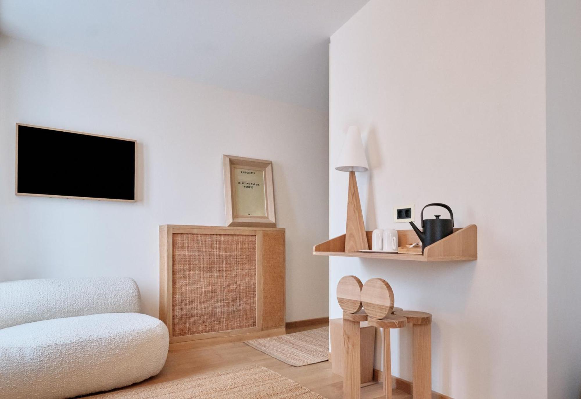 Hotel Elysee Montmartre 4*