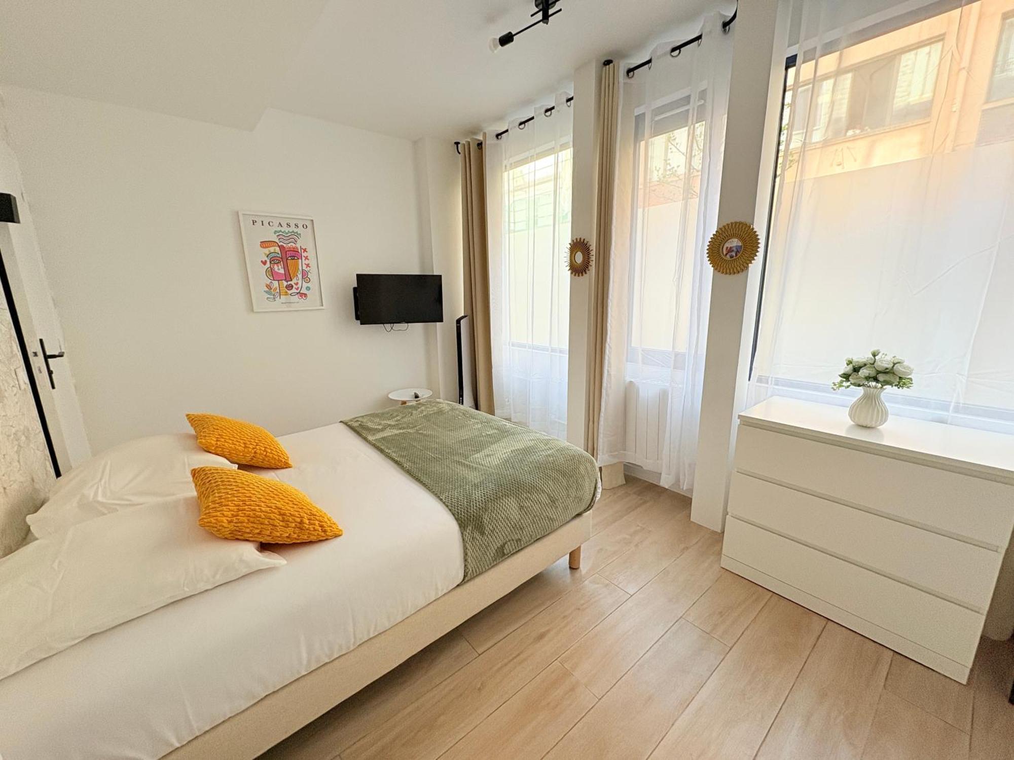 Moret Art Flats Trendy East Paris