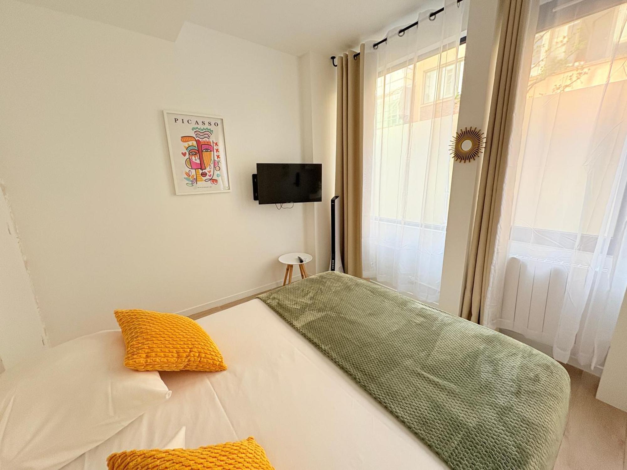 Moret Art Flats Trendy East * Paris