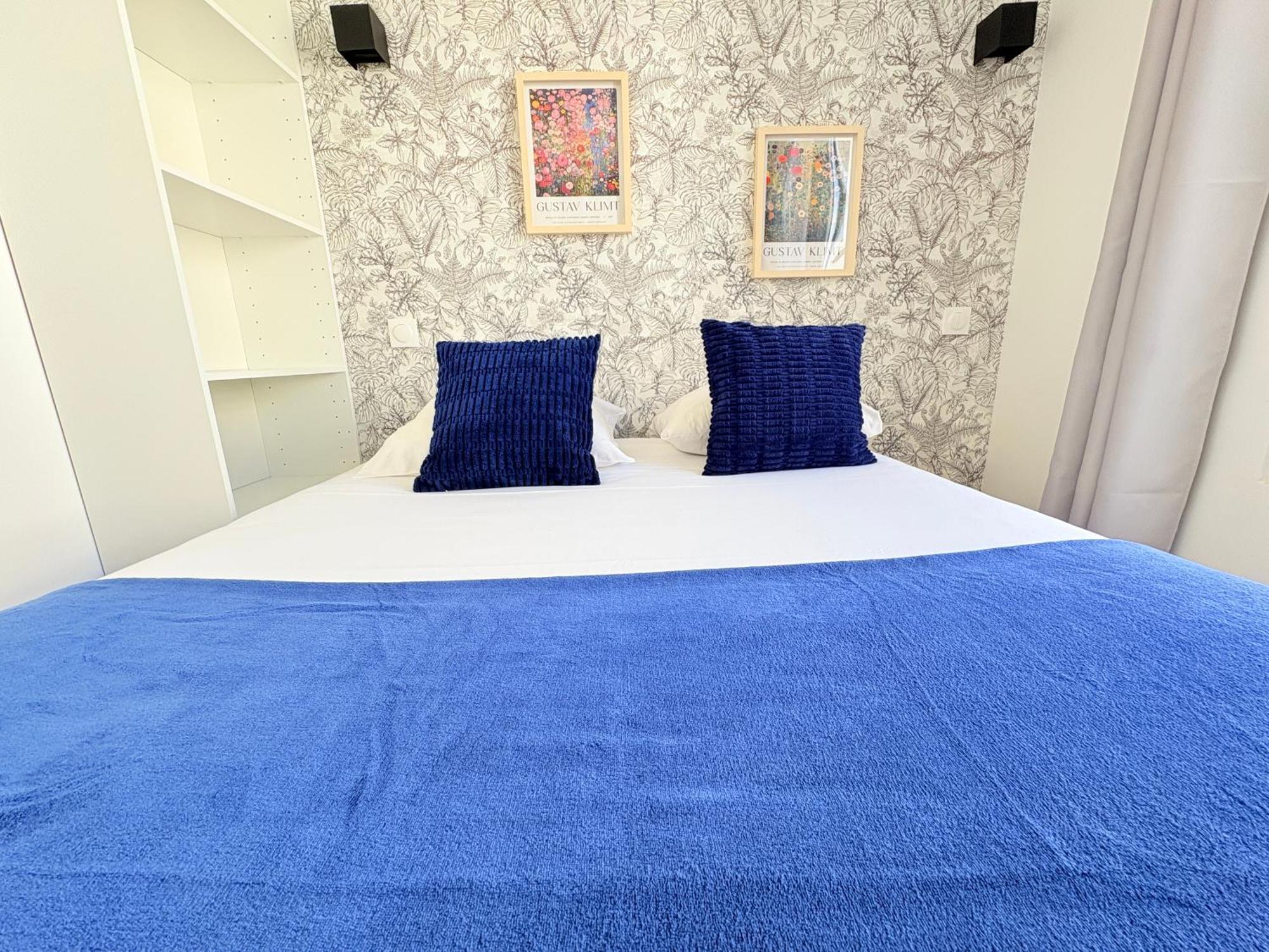 Moret Art Flats Trendy East Aparthotel