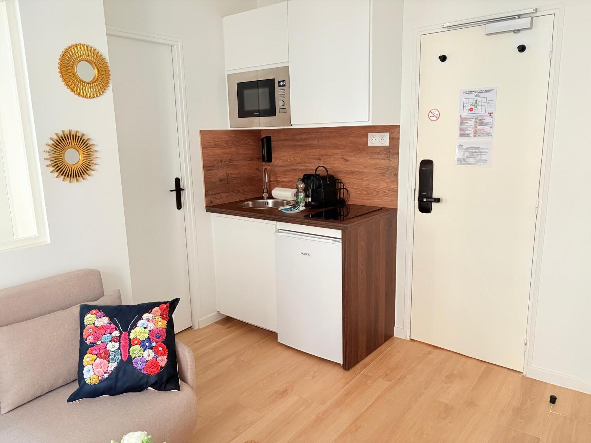 Moret Art Flats Trendy East Aparthotel *