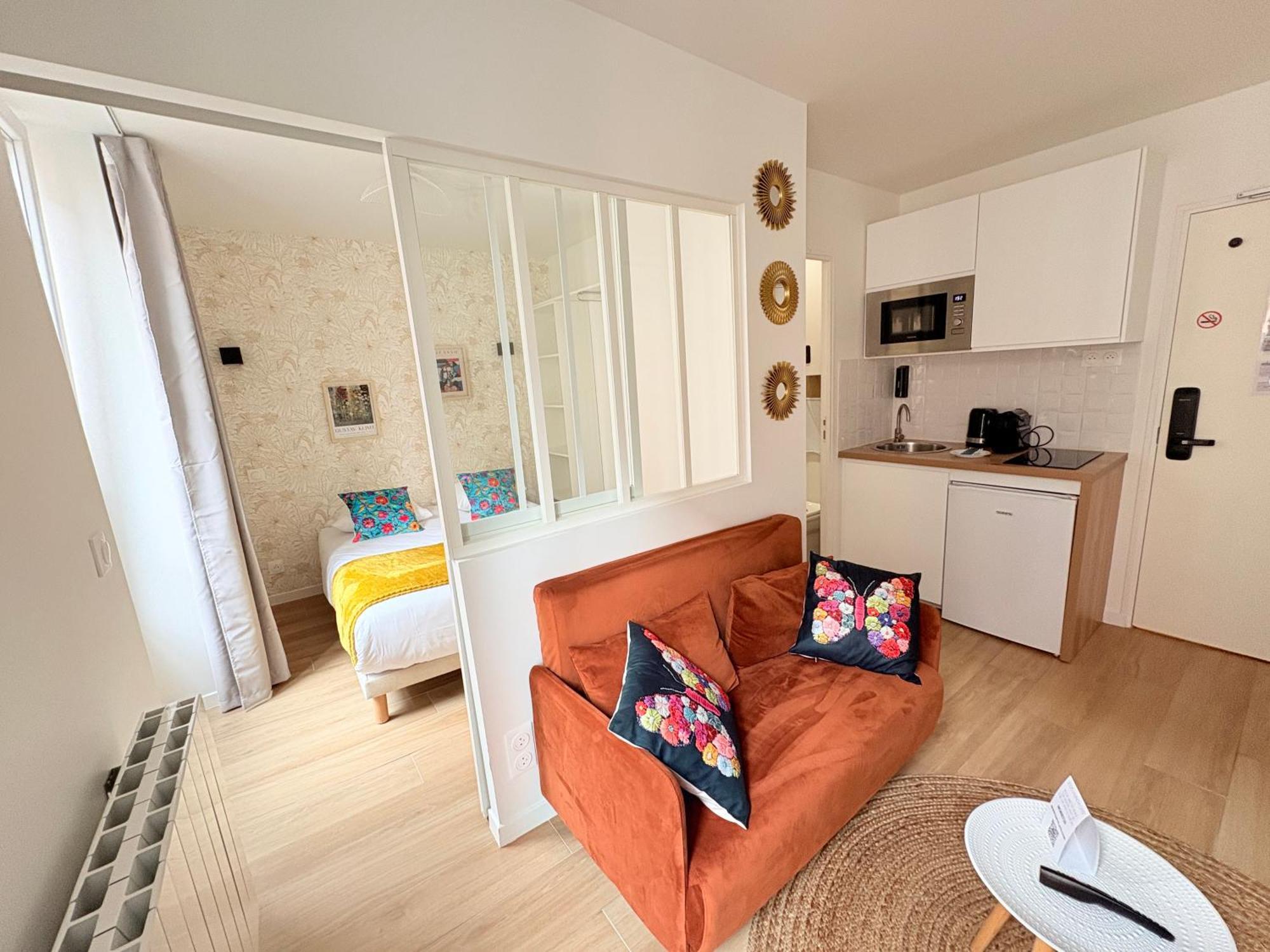 Moret Art Flats Trendy East *