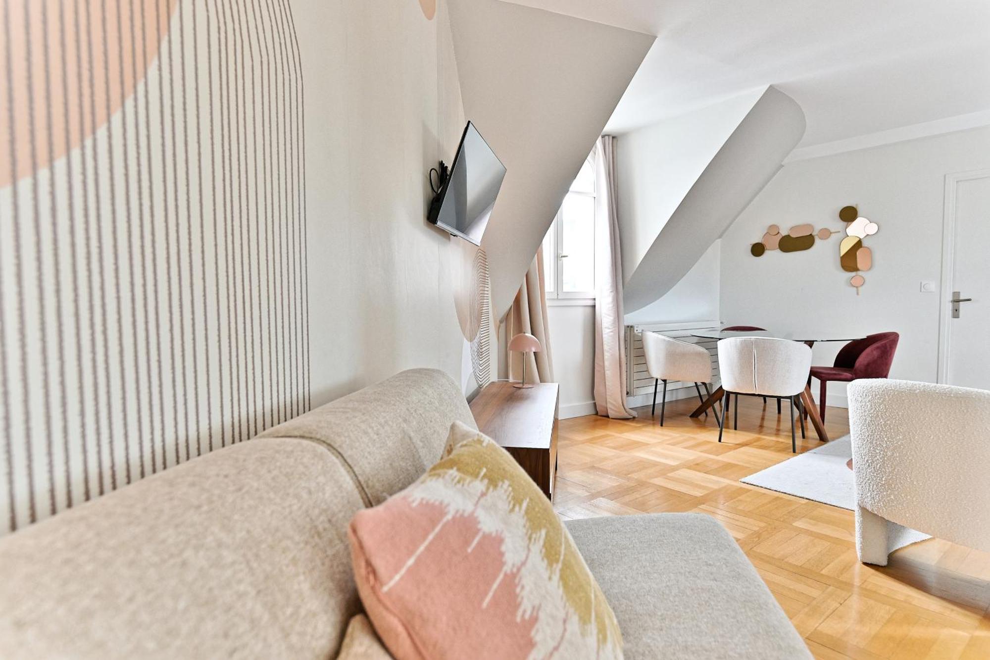 Lumineux & Spacieux - Vue Degagee, Arc De Triomphe Apartment *