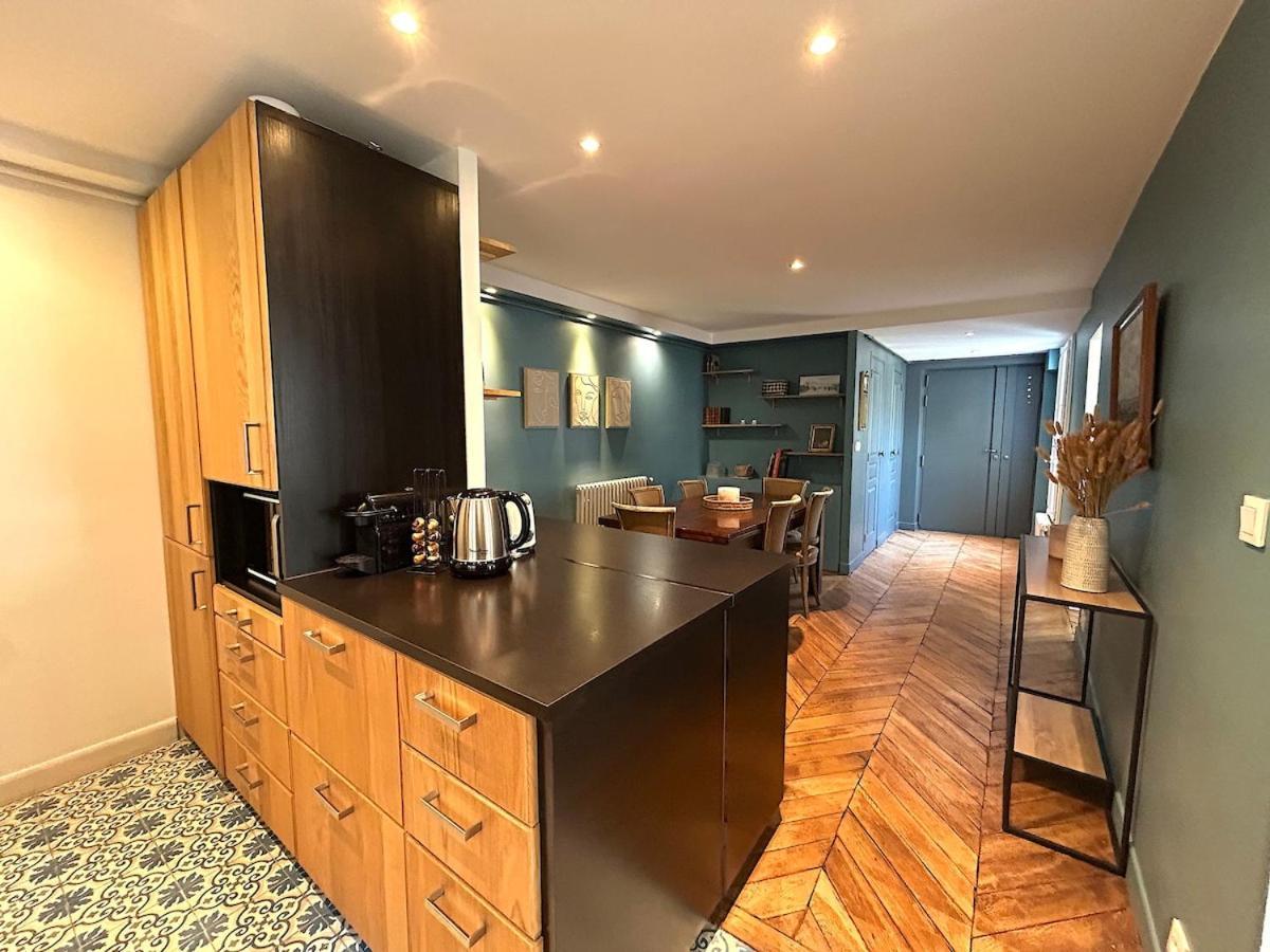 Outstanding And Sunbathed 3 Br * Paris