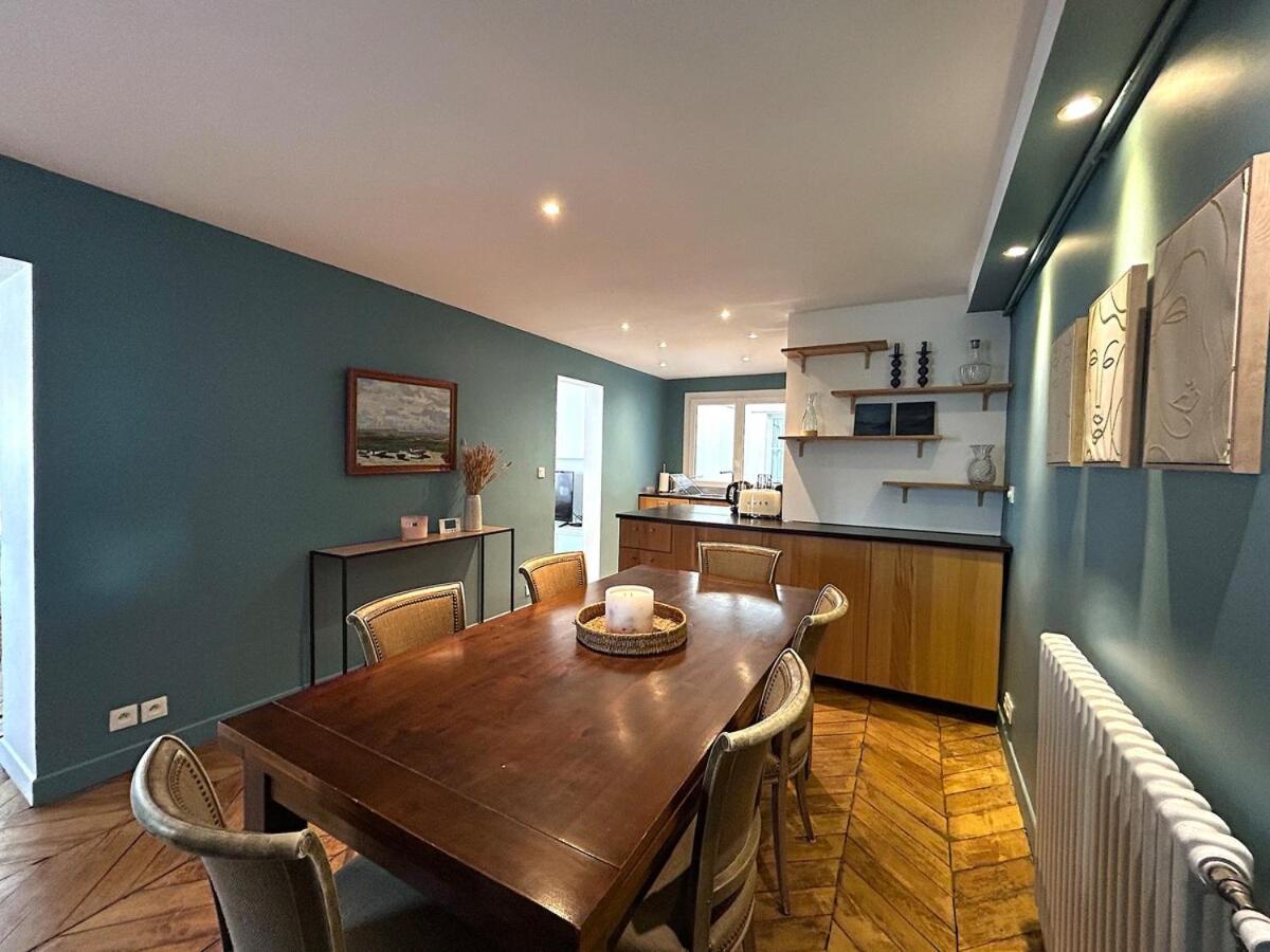 Outstanding And Sunbathed 3 Br Paris