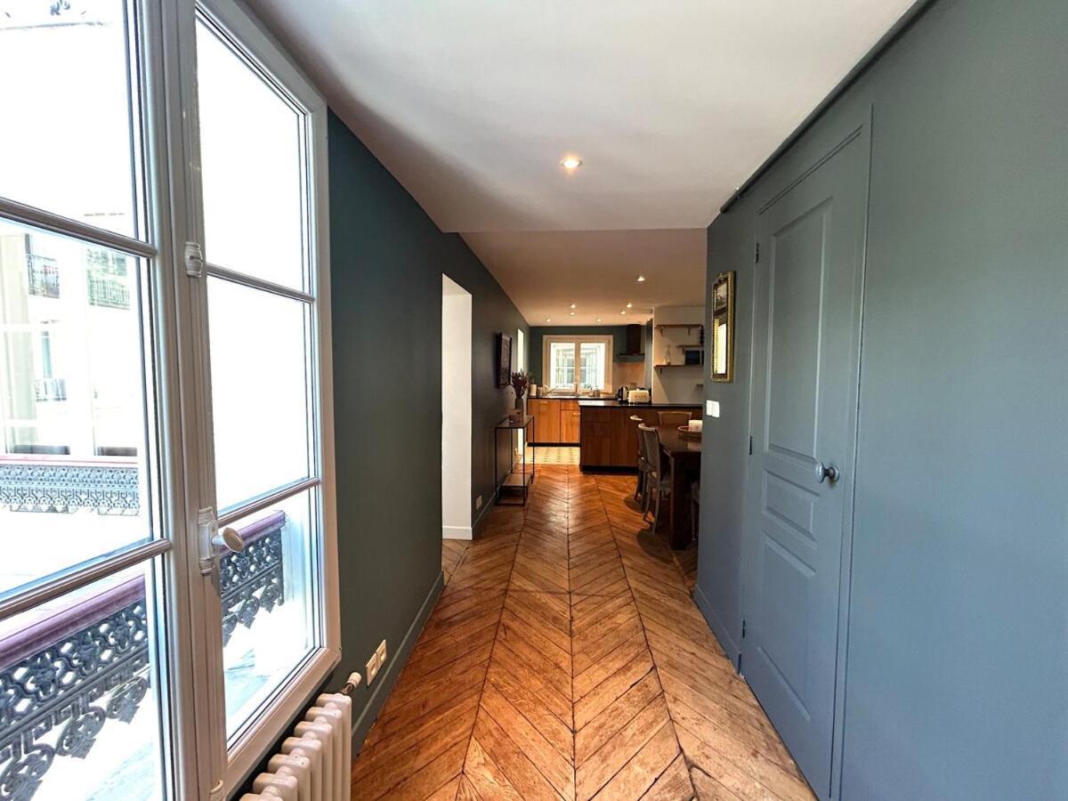 Outstanding And Sunbathed 3 Br Apartment