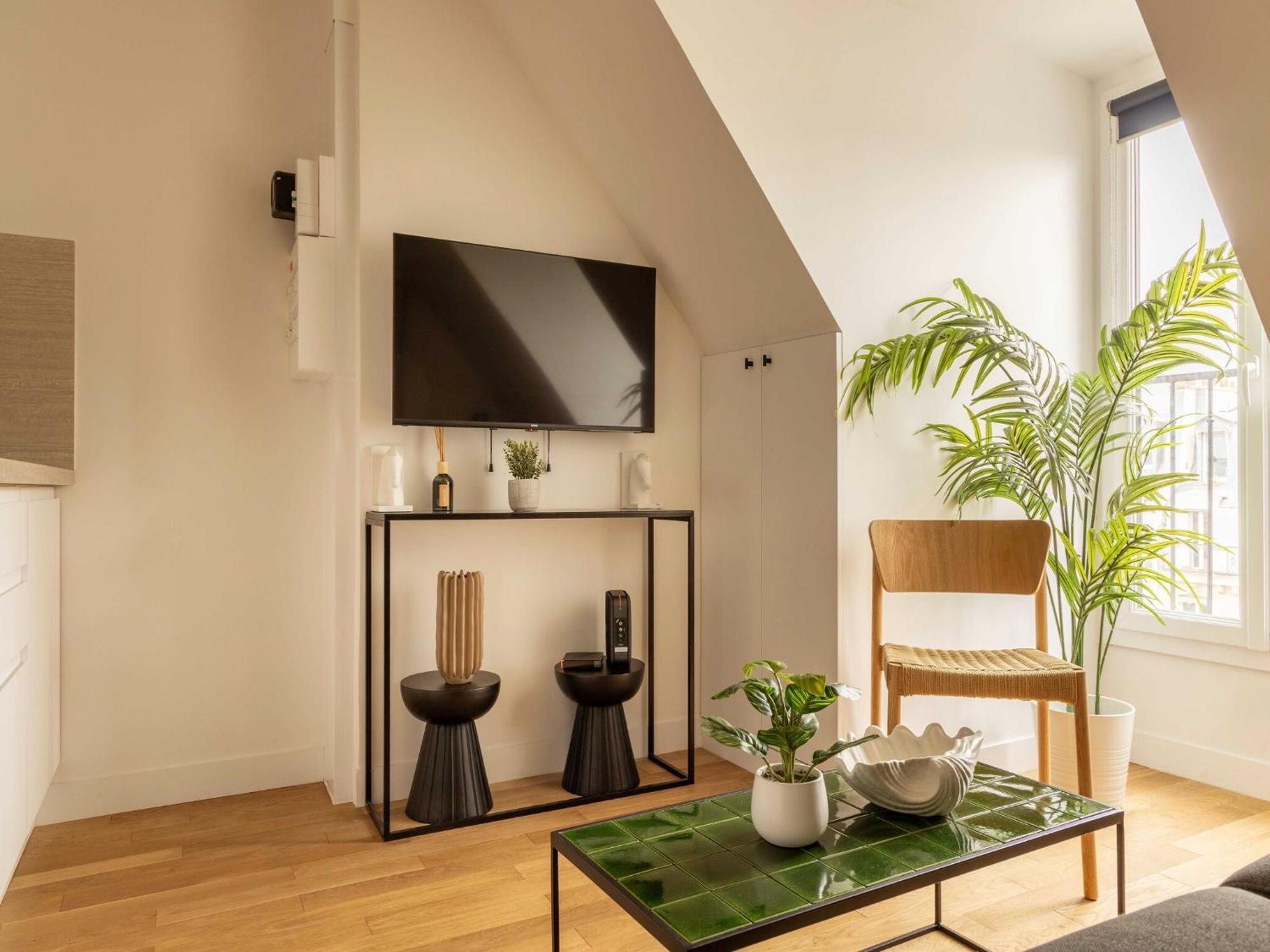 Charming A C - 2p- Montorgueil Holiday home
