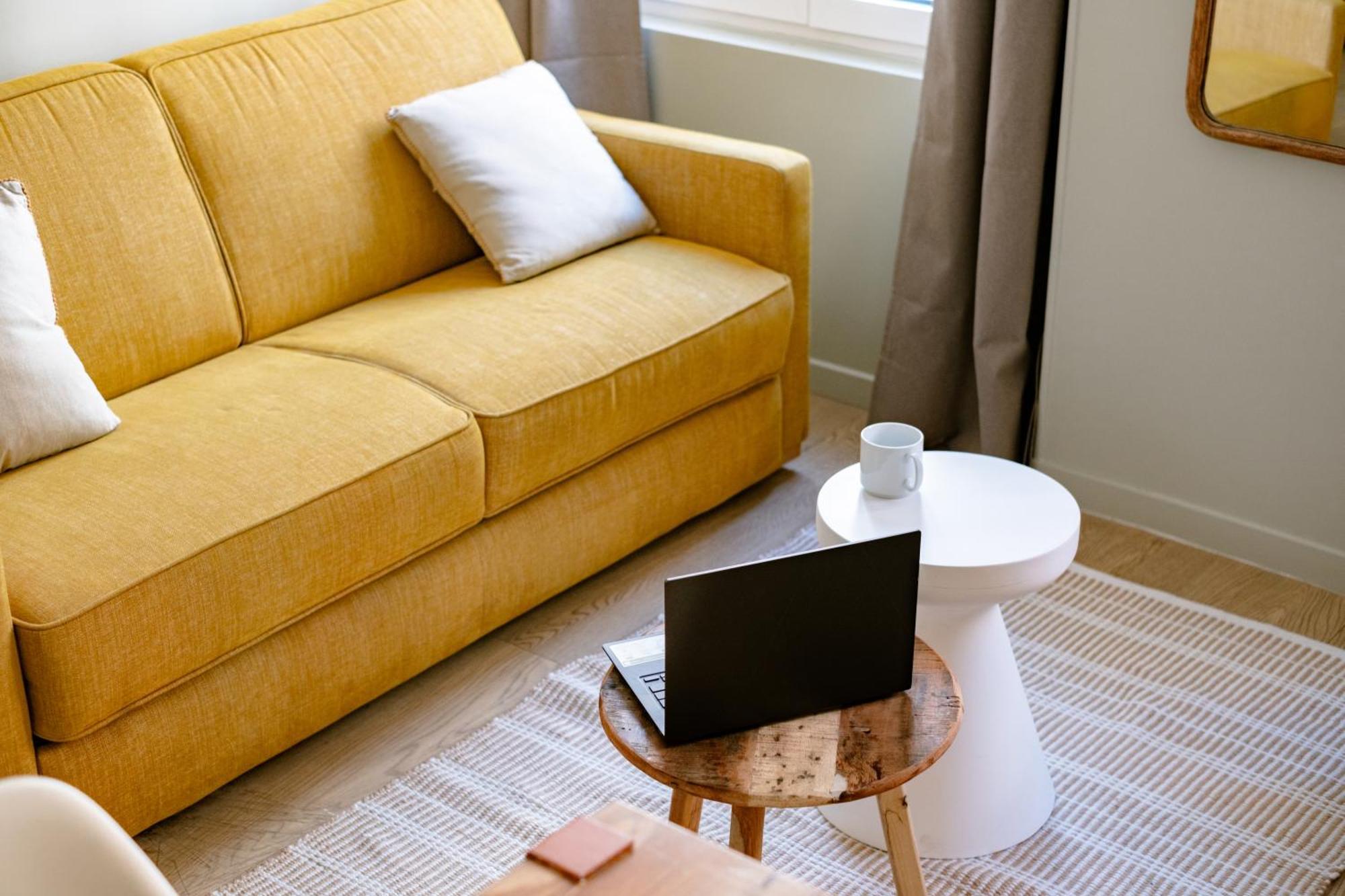 Babylon Popincourt Apartment
