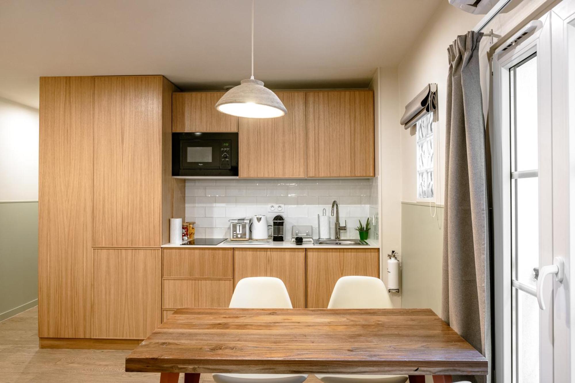 Babylon Popincourt Apartment