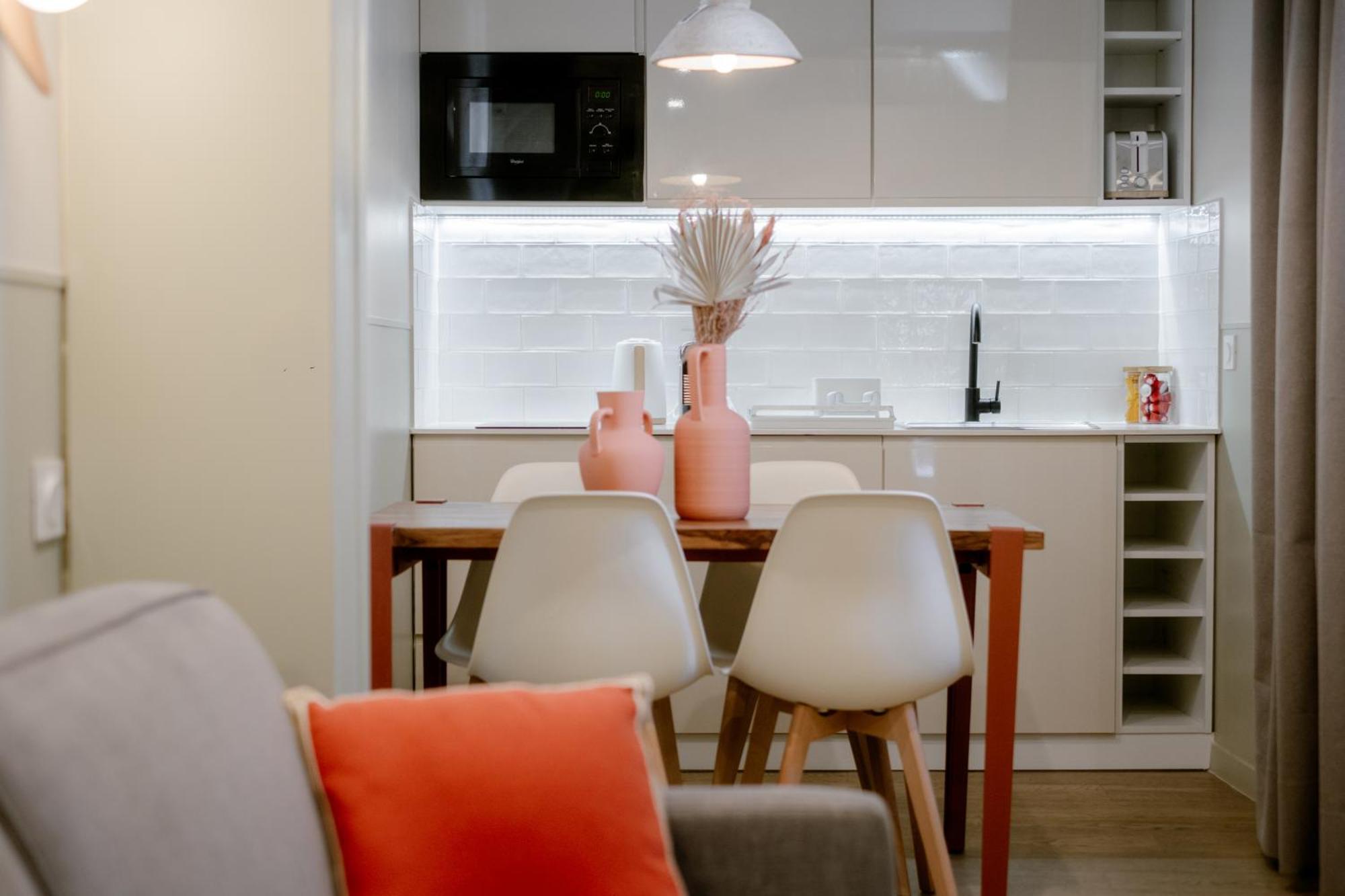 Babylon Popincourt Apartment *