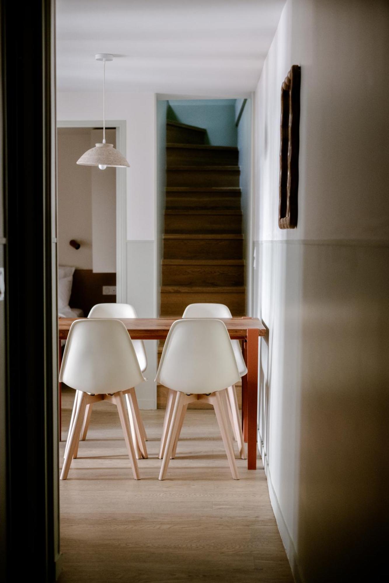 Babylon Popincourt Apartment
