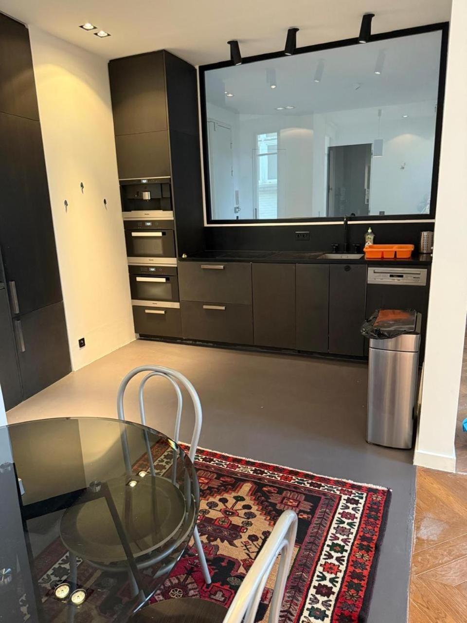 Apartment Fancy - Champs Elysees